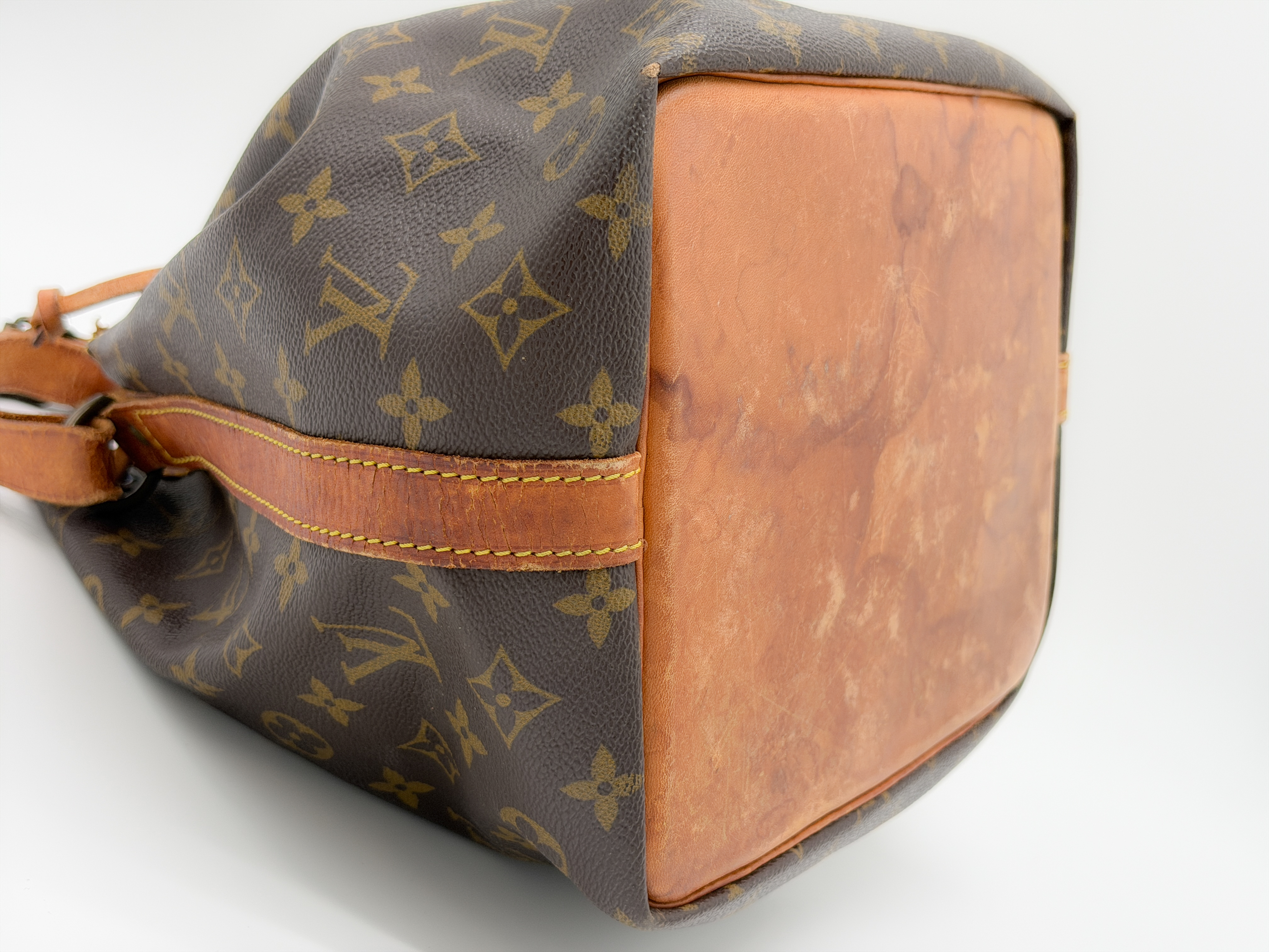 Monogram M42226 Petit Noé 883 Shoulder Bag — view 11