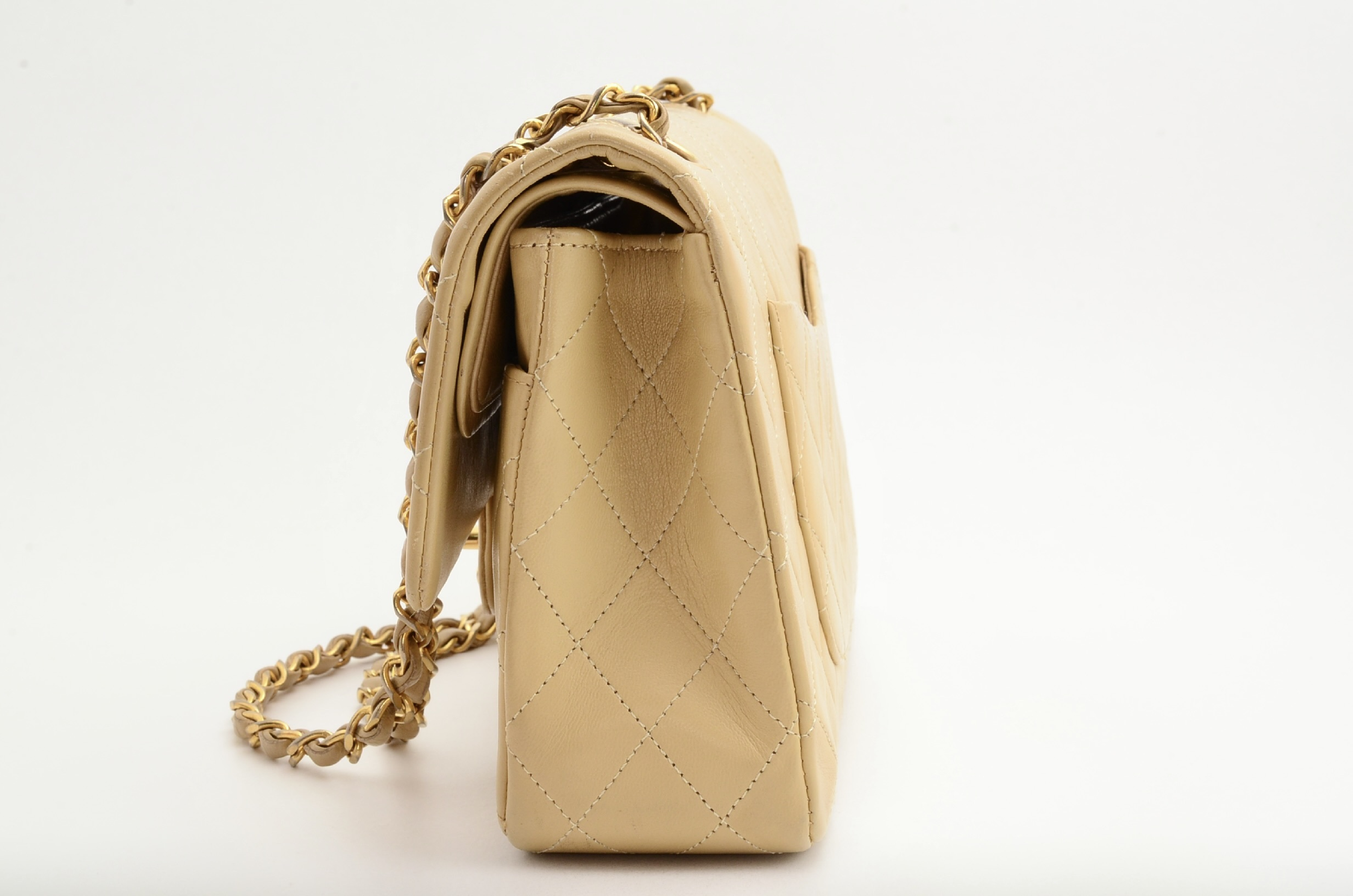 Matelassé Double Flap Chain Shoulder Bag, Beige, Seal 0 Series Shoulder Bag — view 4