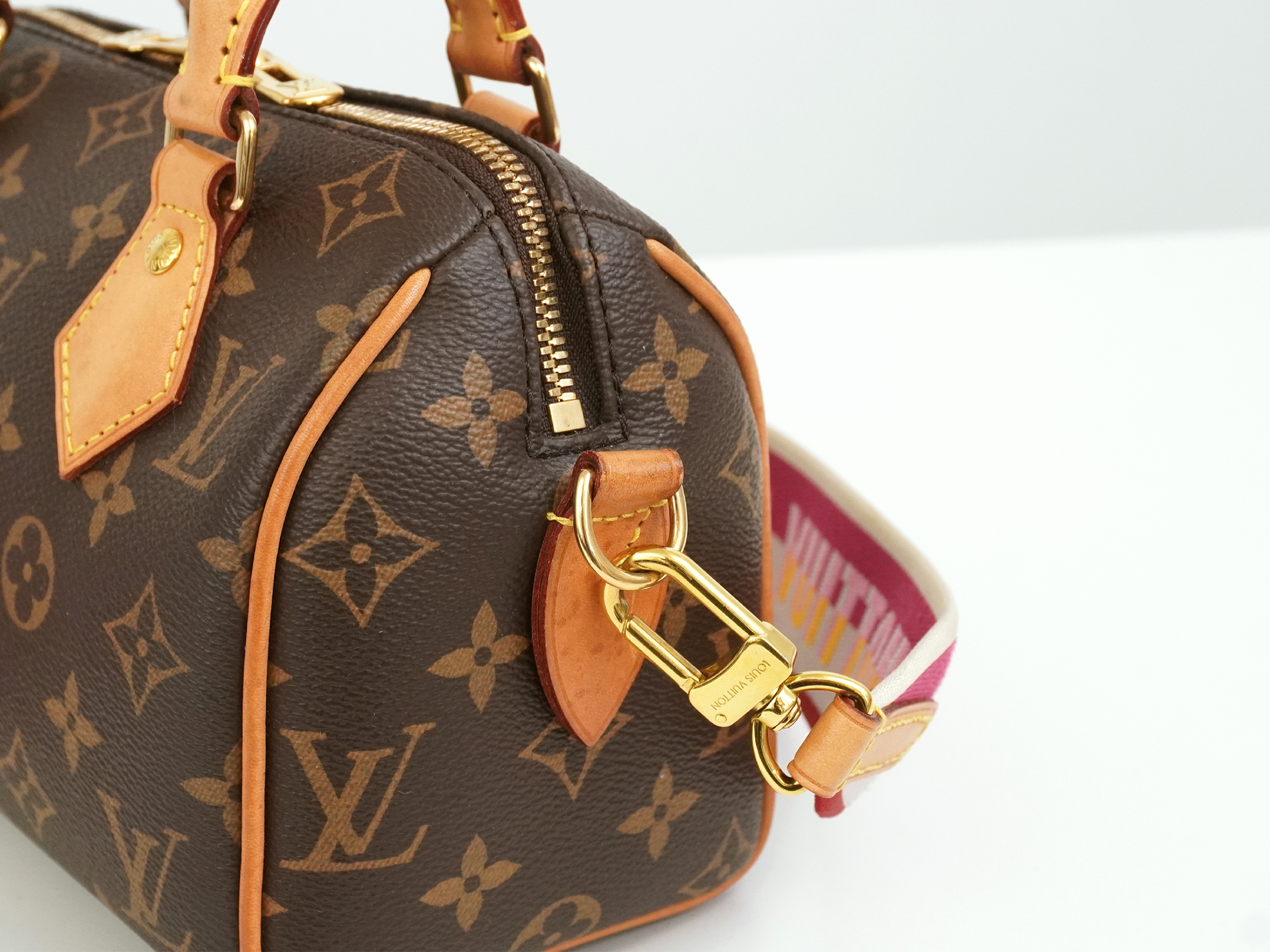 Monogram Speedy Bandoulière 20 M46234 2-way Shoulder Bag — view 9