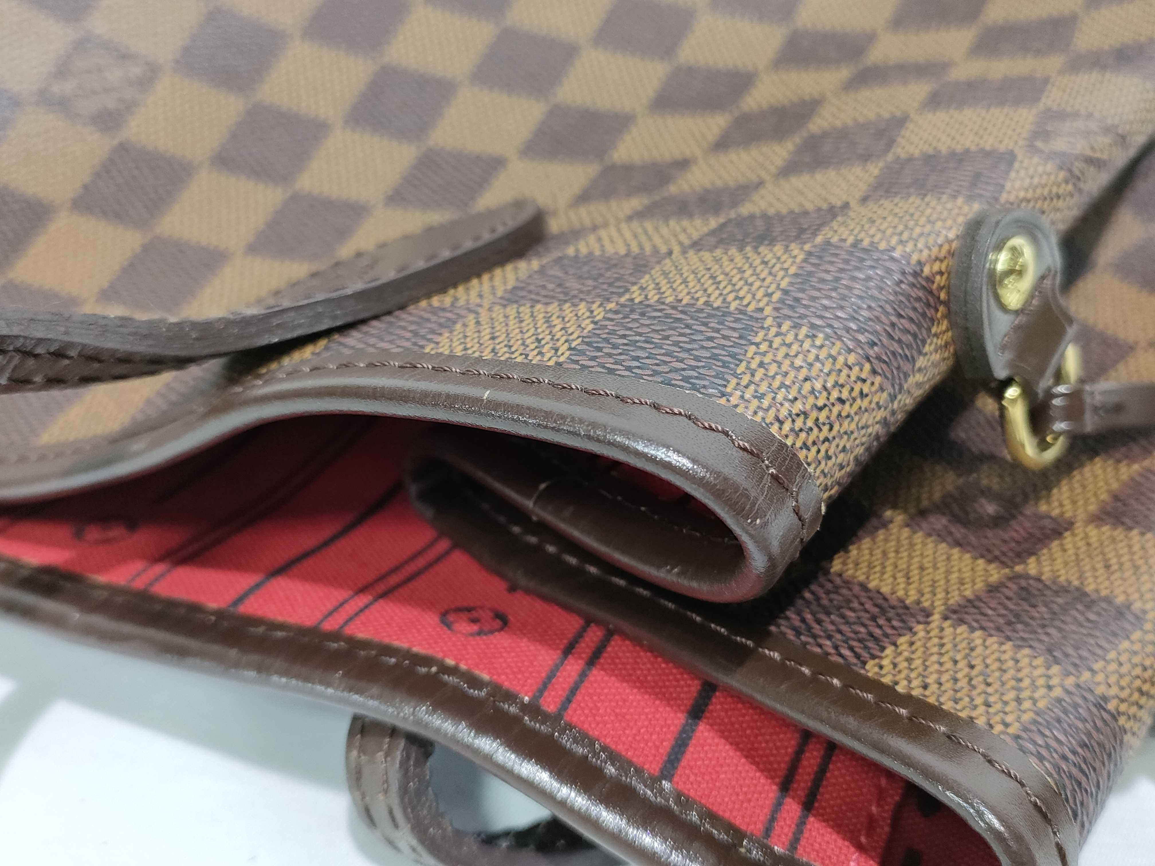 Damier Neverfull MM Tote Bag — view 15