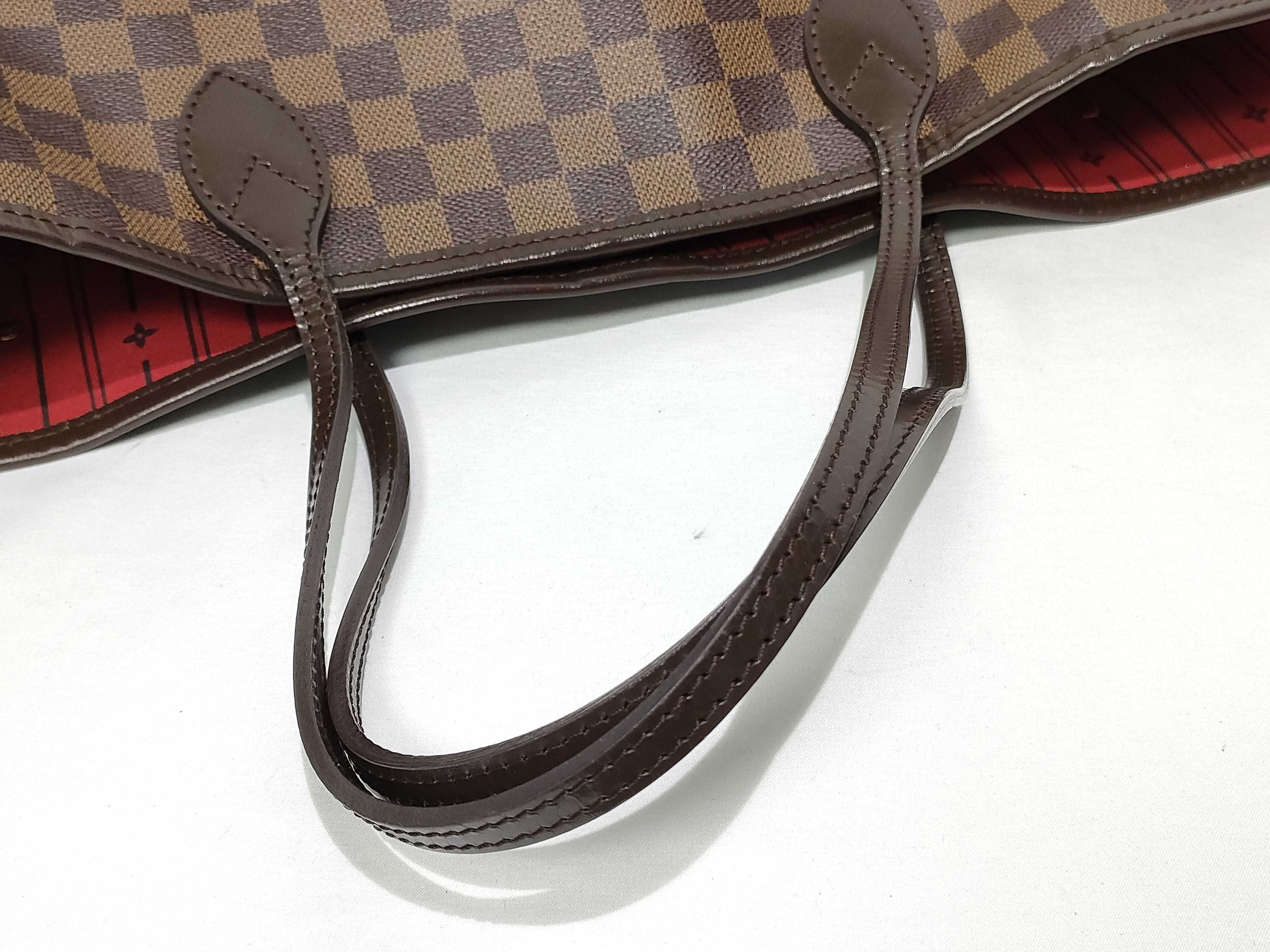 Damier Neverfull MM Tote Bag — view 3