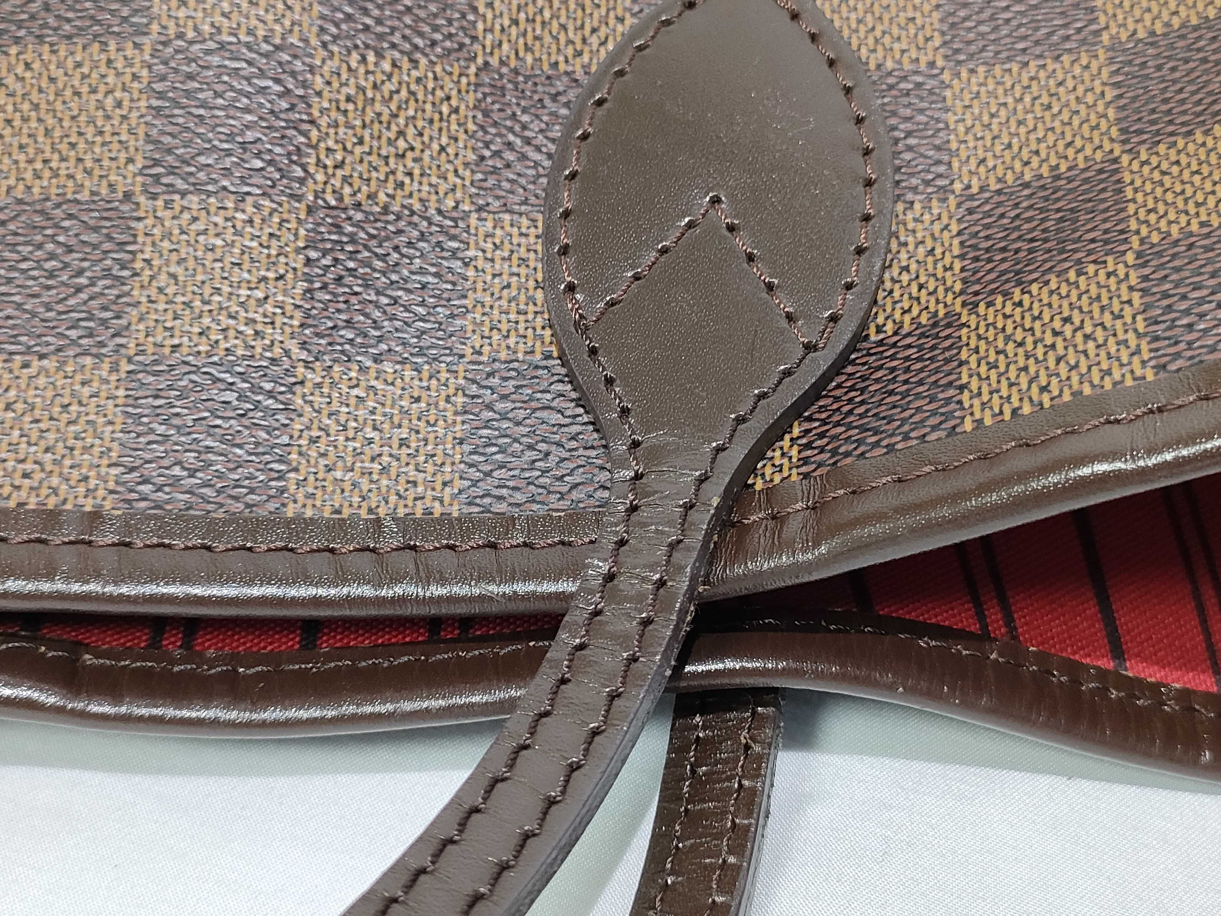 Damier Neverfull MM Tote Bag — view 5