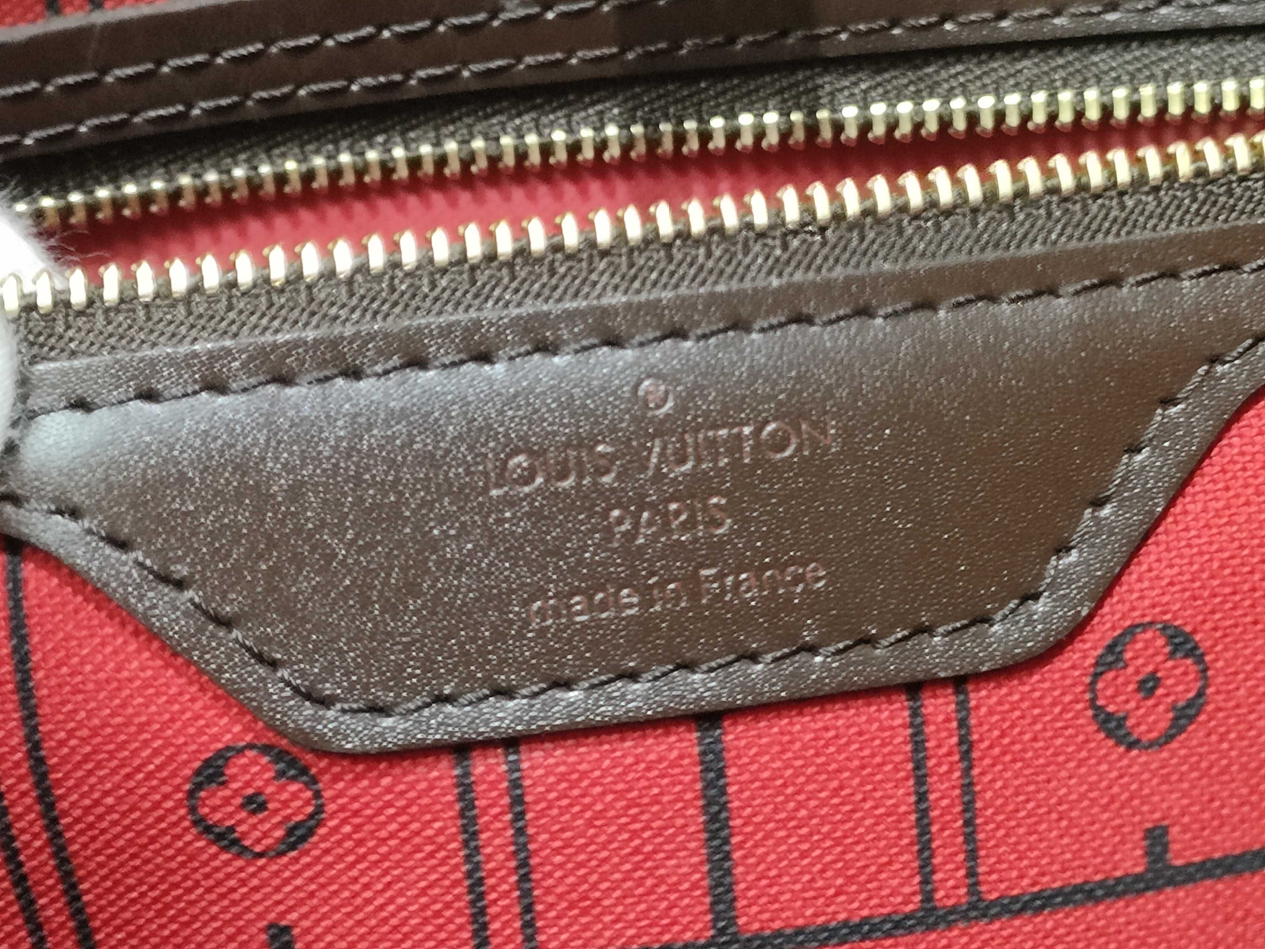 Damier Neverfull MM Tote Bag — view 10