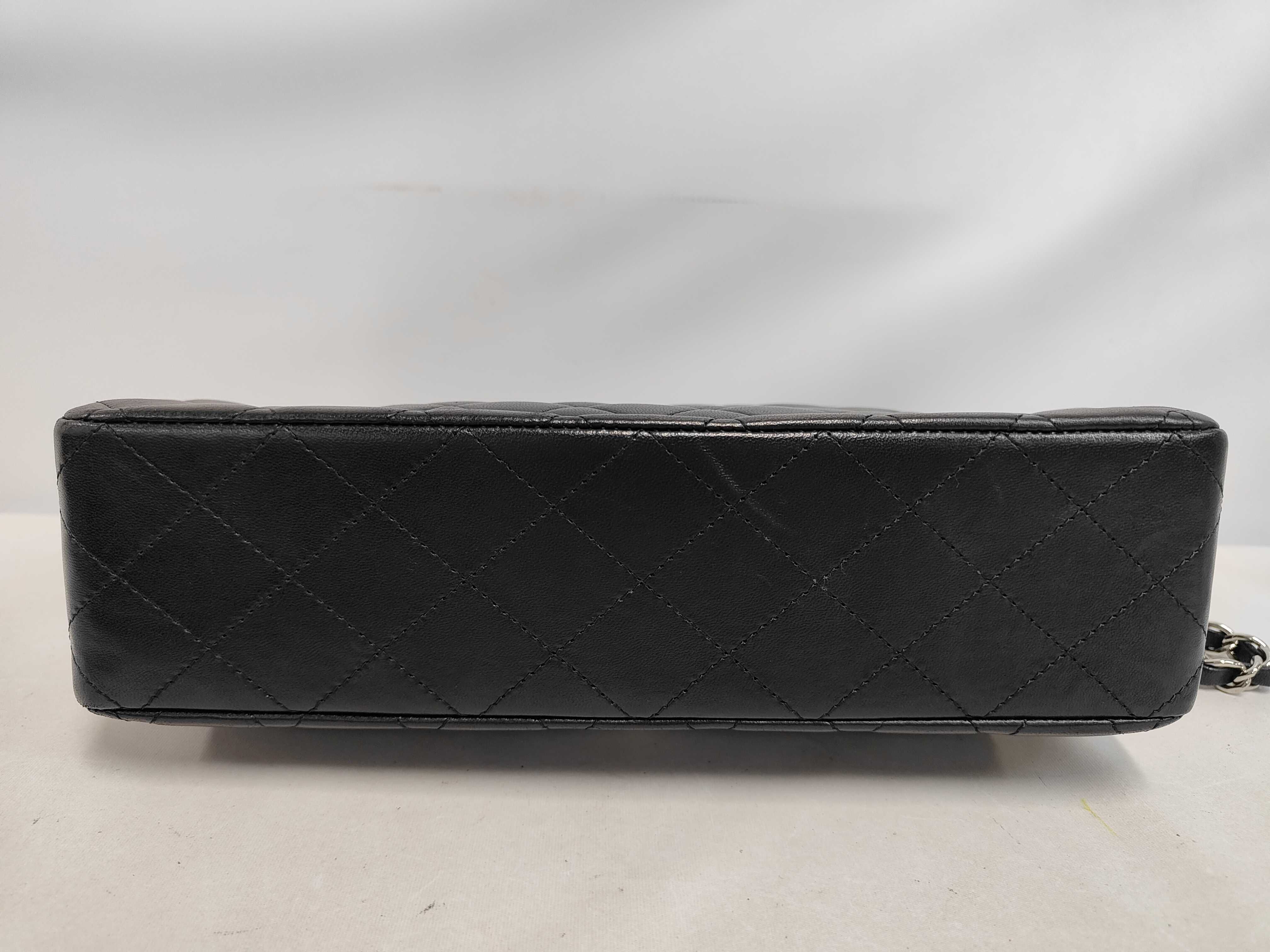 Double Flap 25 Chain Shoulder Bag, Matelassé Lambskin, Black, SS Size — view 4