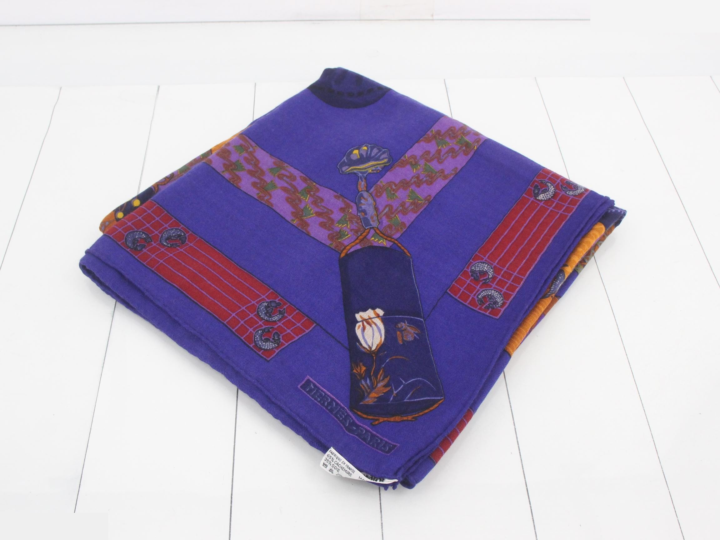 Carre 140 Carre Géant with tag, KIMONOS et INROS