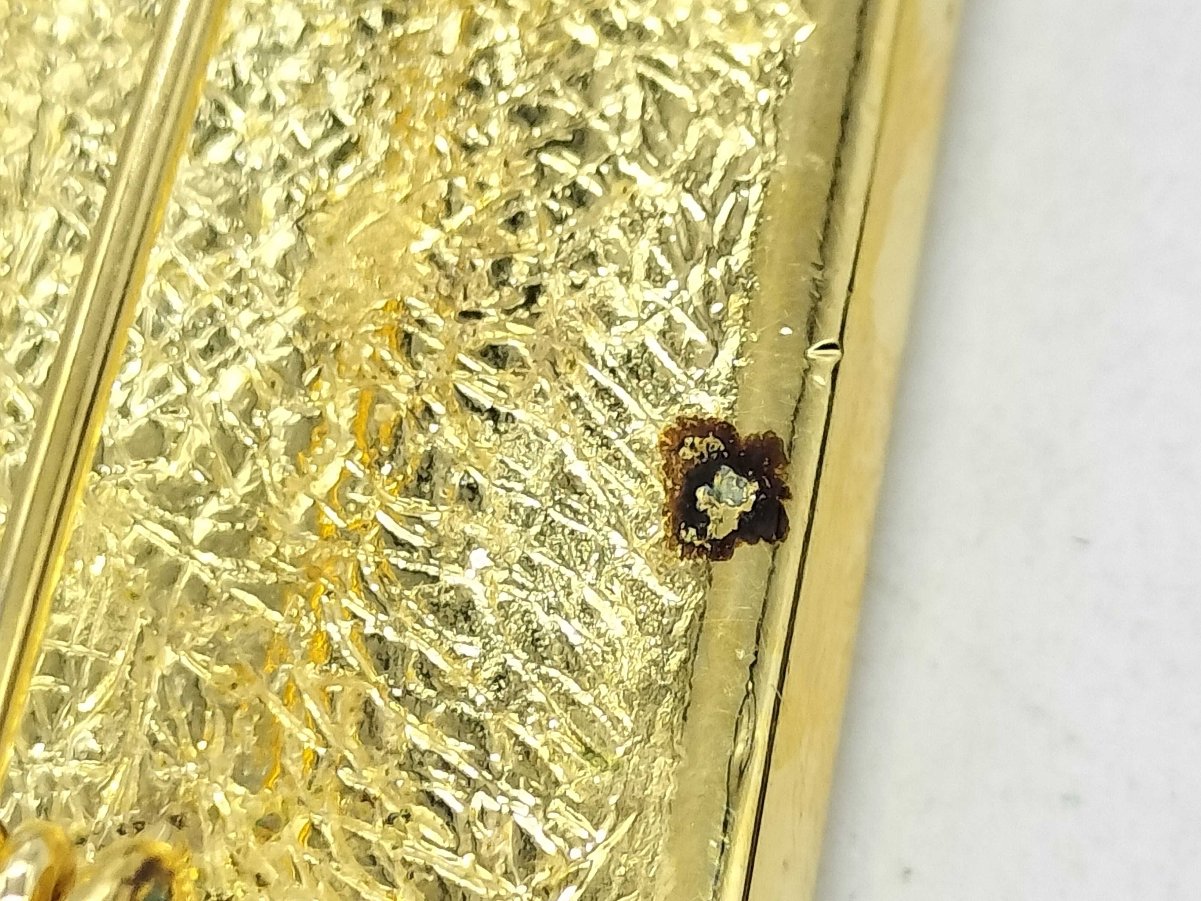 brooch — view 10