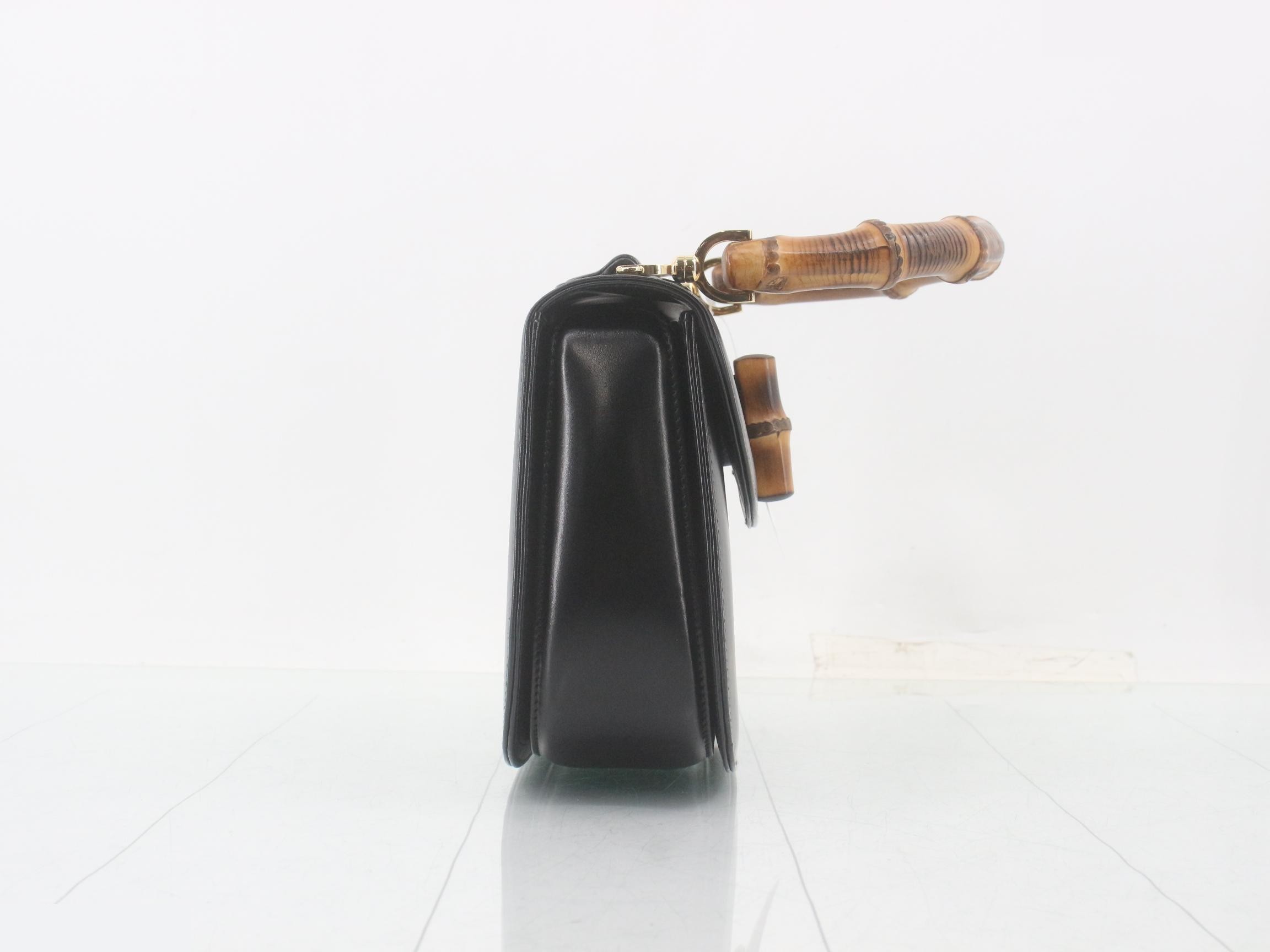 Bamboo handbag with strap, black — view 4
