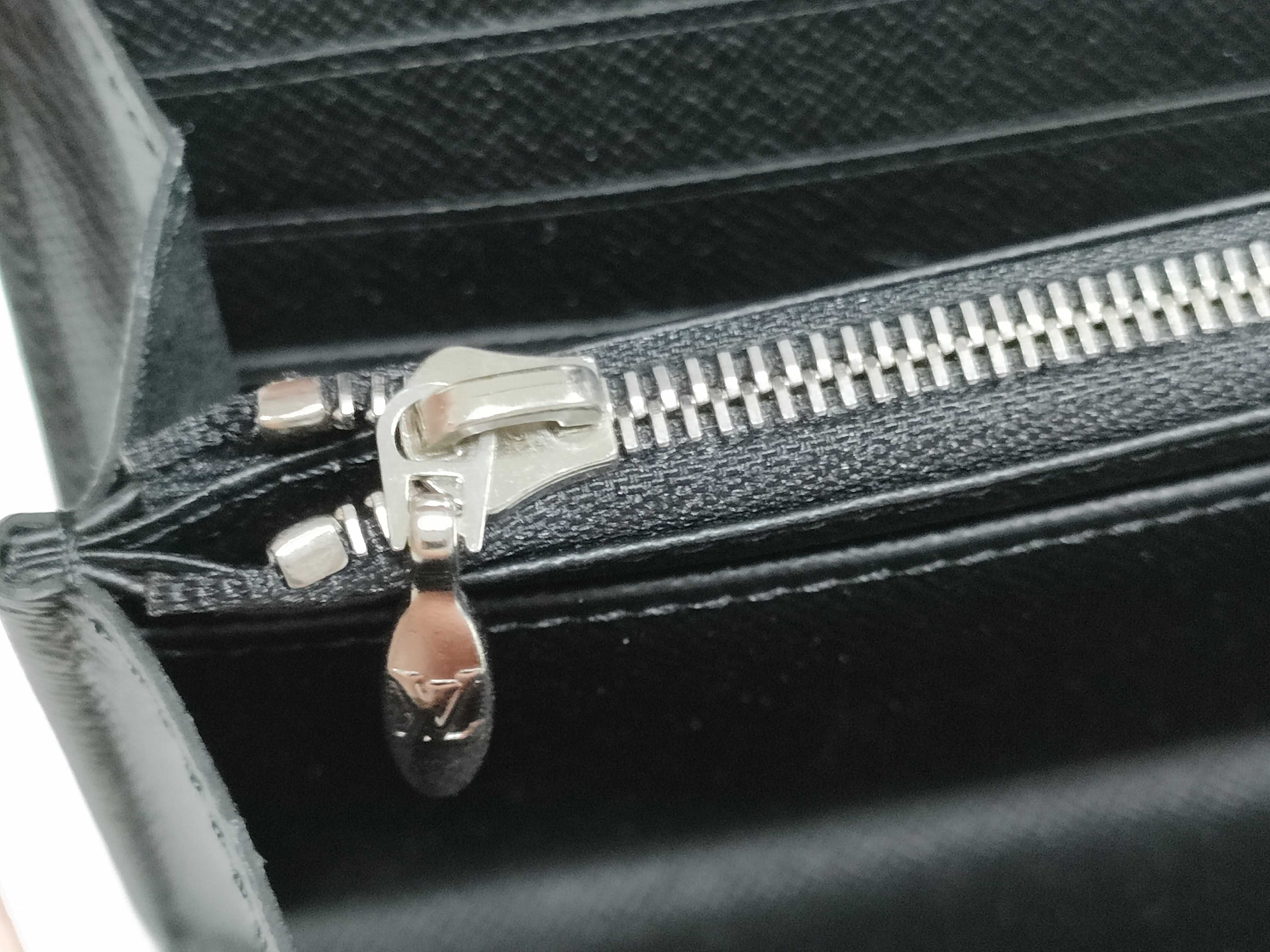 Long Wallet / Portefeuille Twist / Epi Electric / Noir / M6117N / TN3185 Wallet — view 11