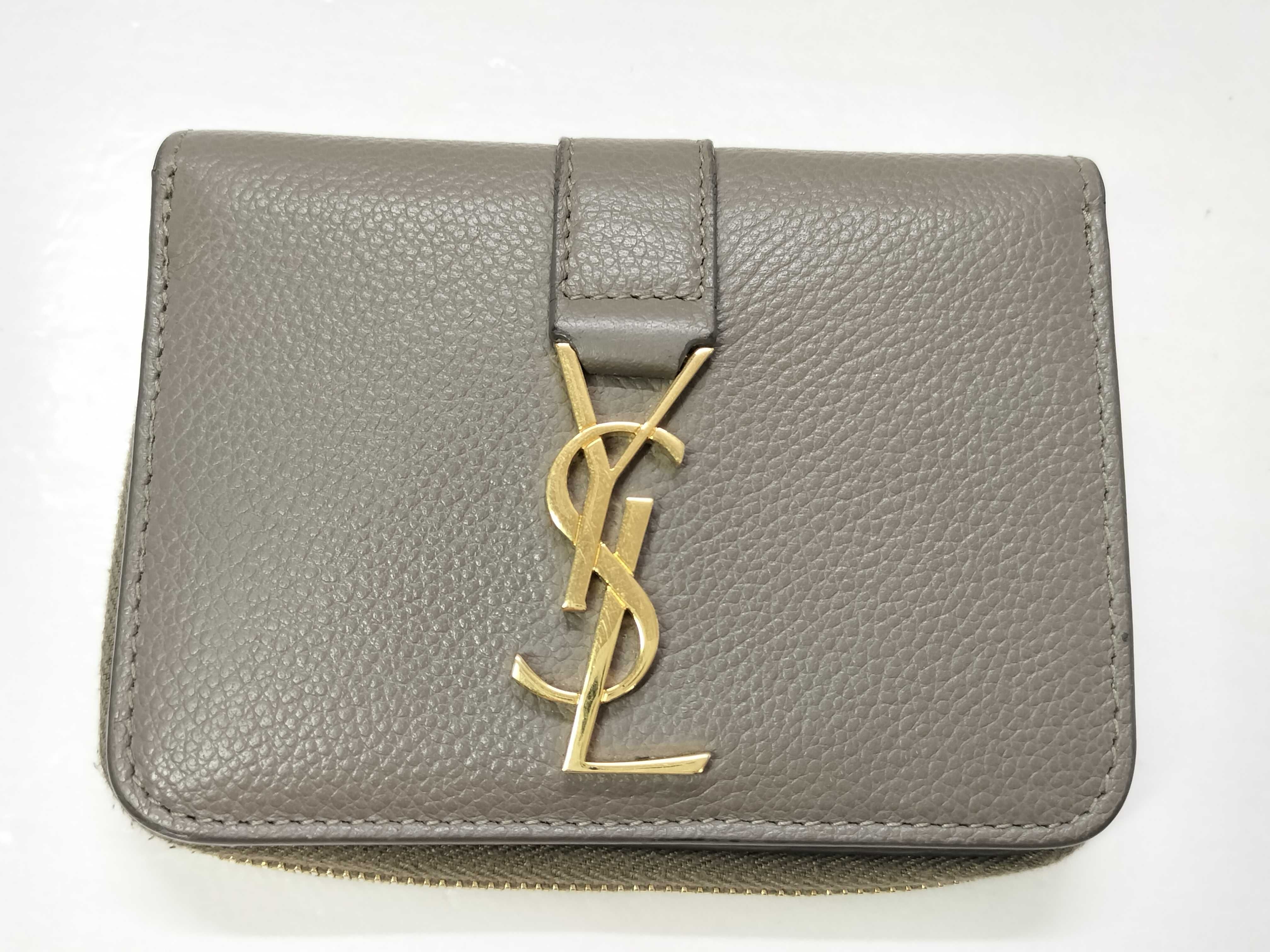 bi-fold wallet Cassandra gray wallet
