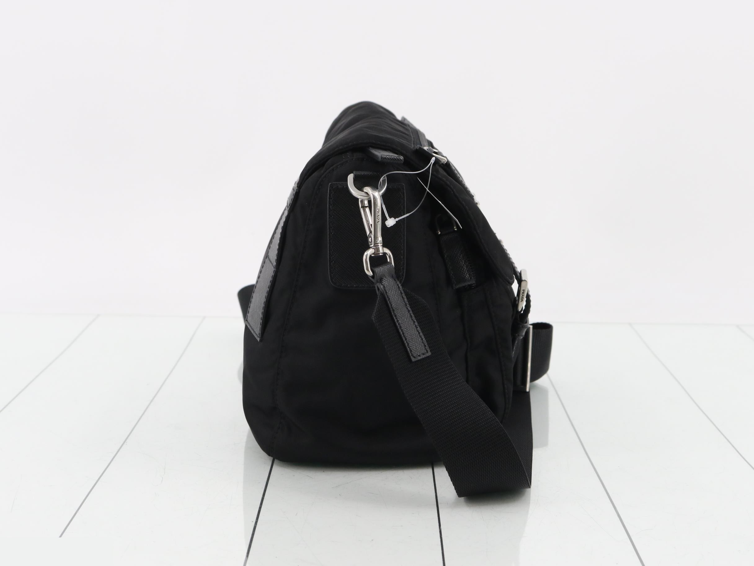 Shoulder bag, Re-Nylon, Black — view 4