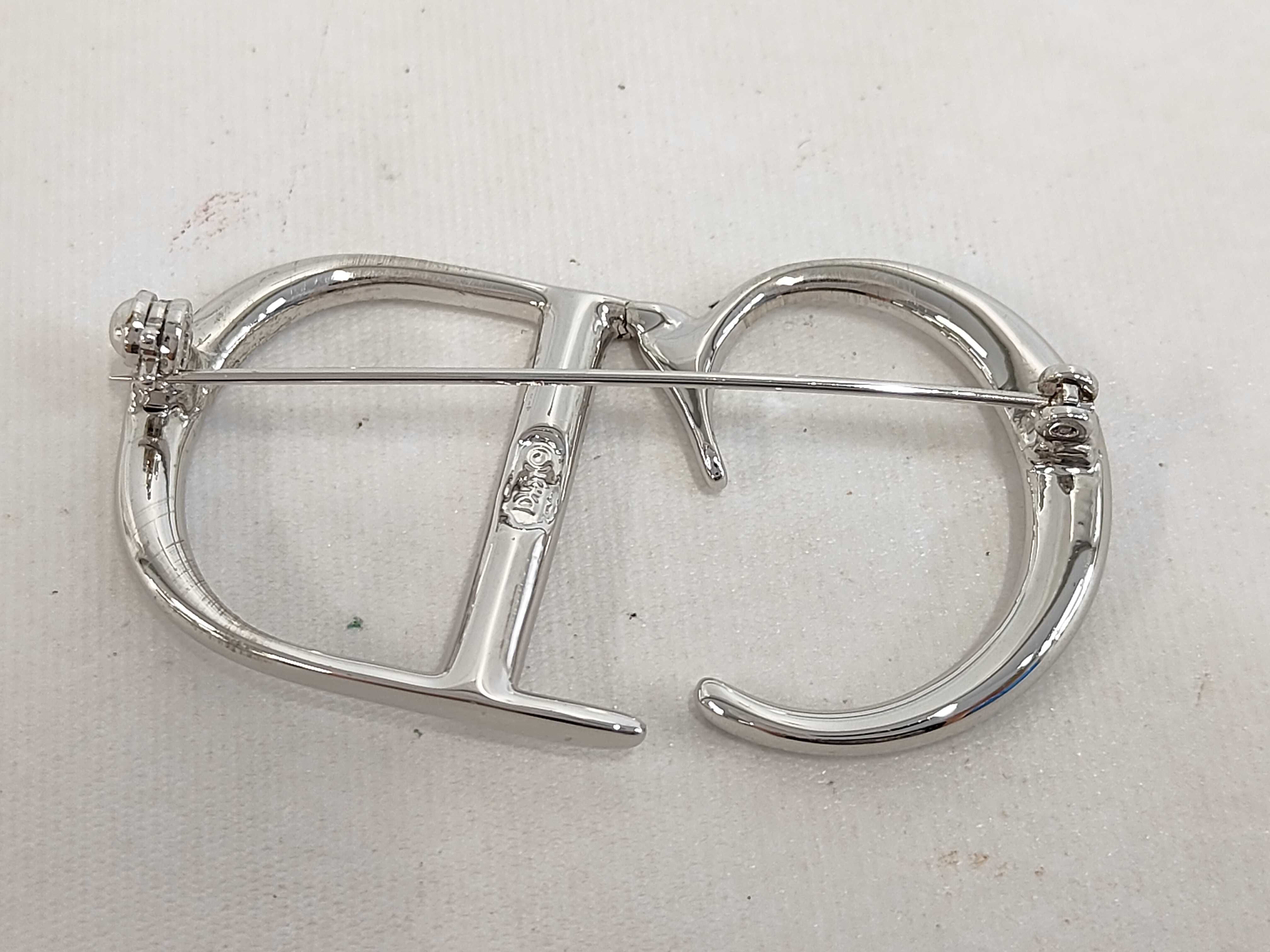 Christian / Brooch / Plated Brooch — view 2