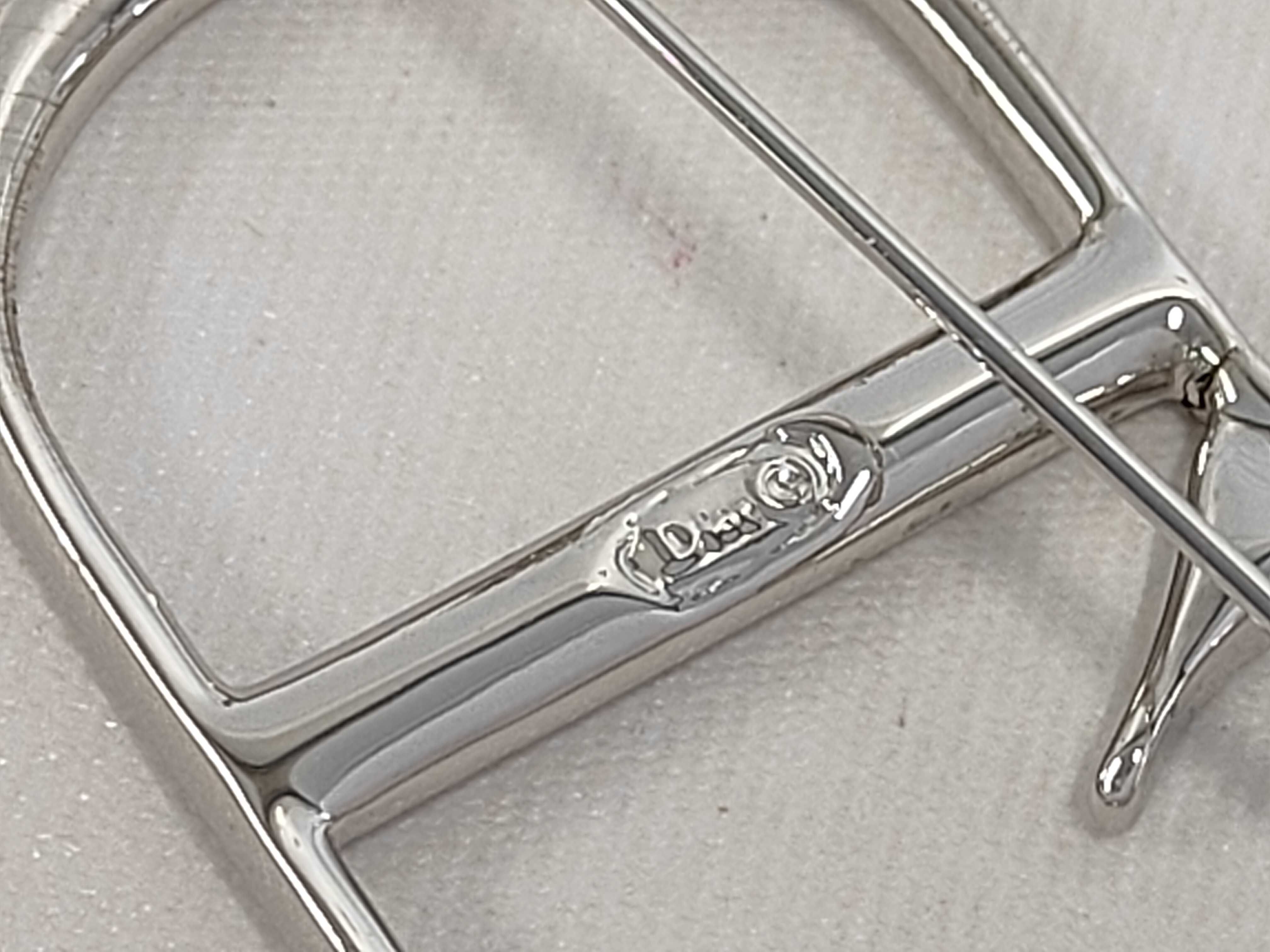 Christian / Brooch / Plated Brooch — view 4