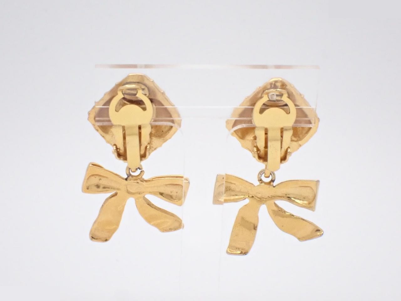 Earrings, ribbon diamond shape — view 2