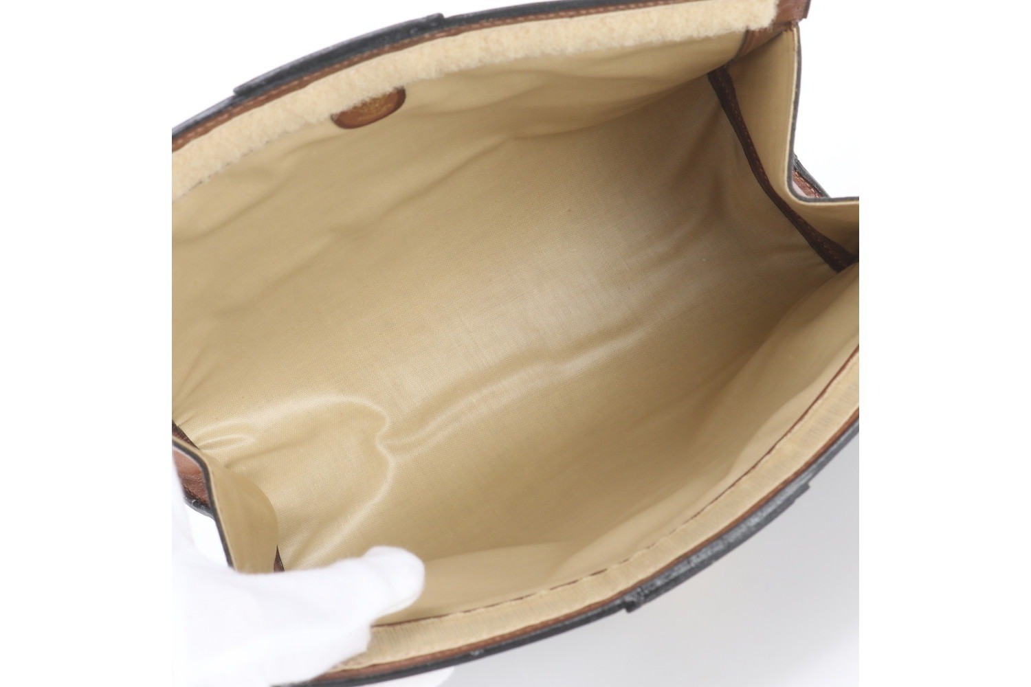 Horsebit pattern leather clutch bag, handbag, second bag. — view 6