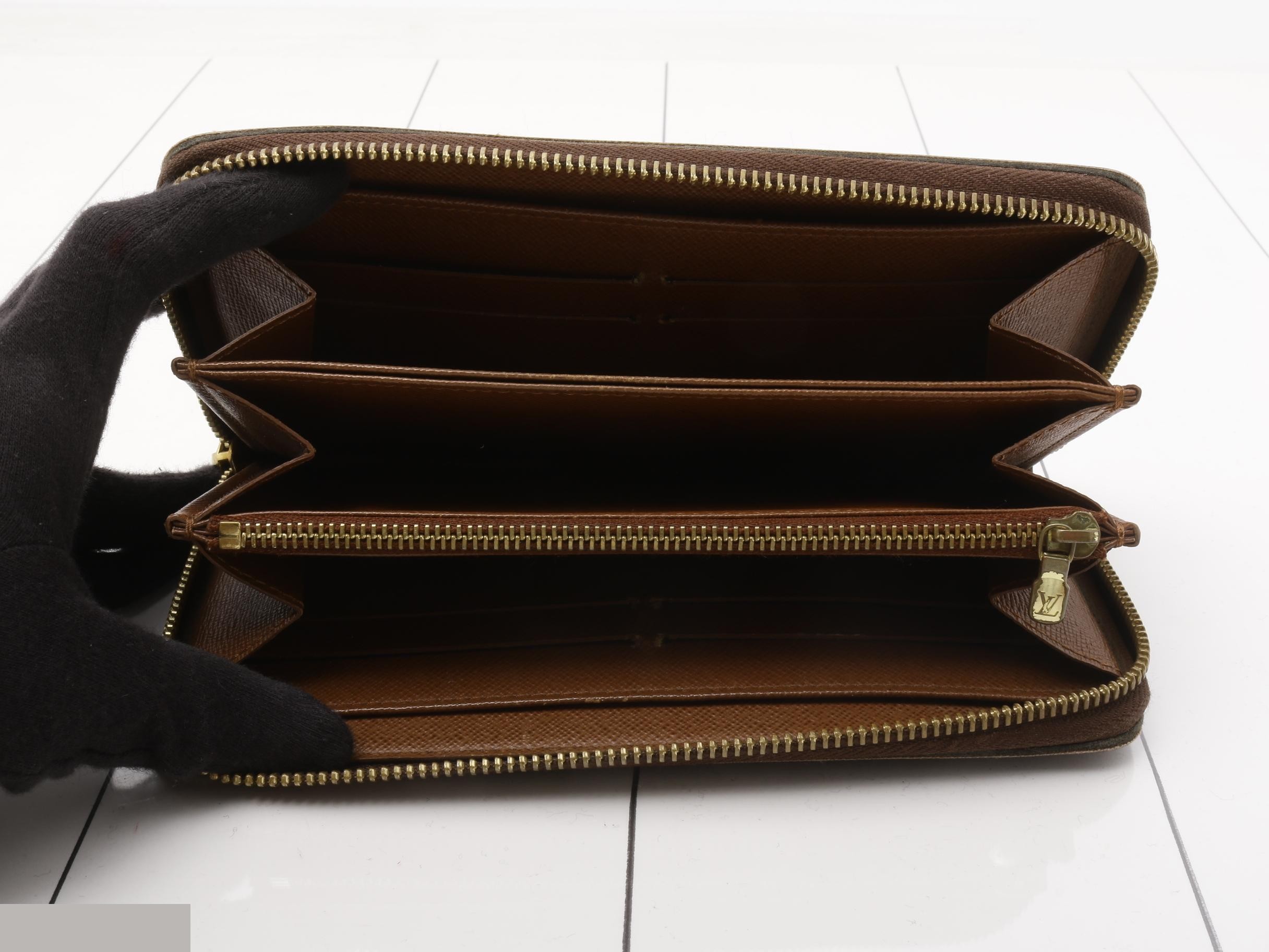 Zippy Wallet — view 4