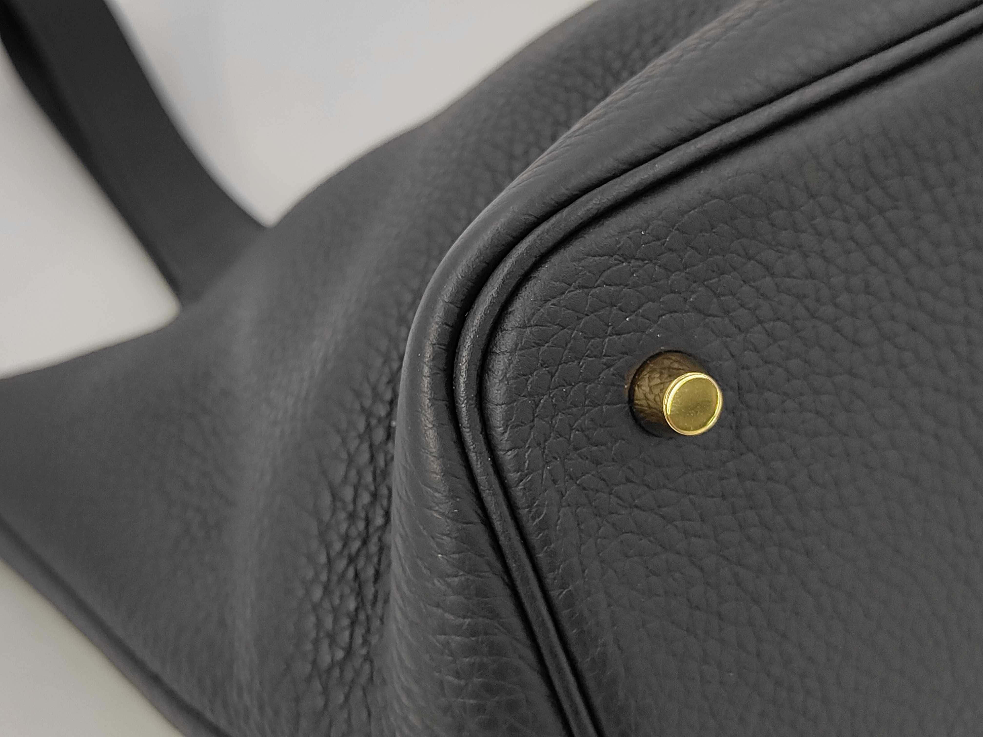 Taurillon Clemence Picotin MM U-stamp Navy Handbag — view 6