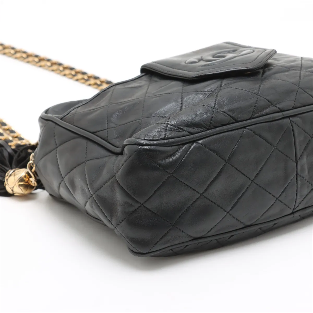 Matelasse Lambskin Chain Shoulder Bag Fringe Black Gold Hardware 1721896 No. 1 — view 4