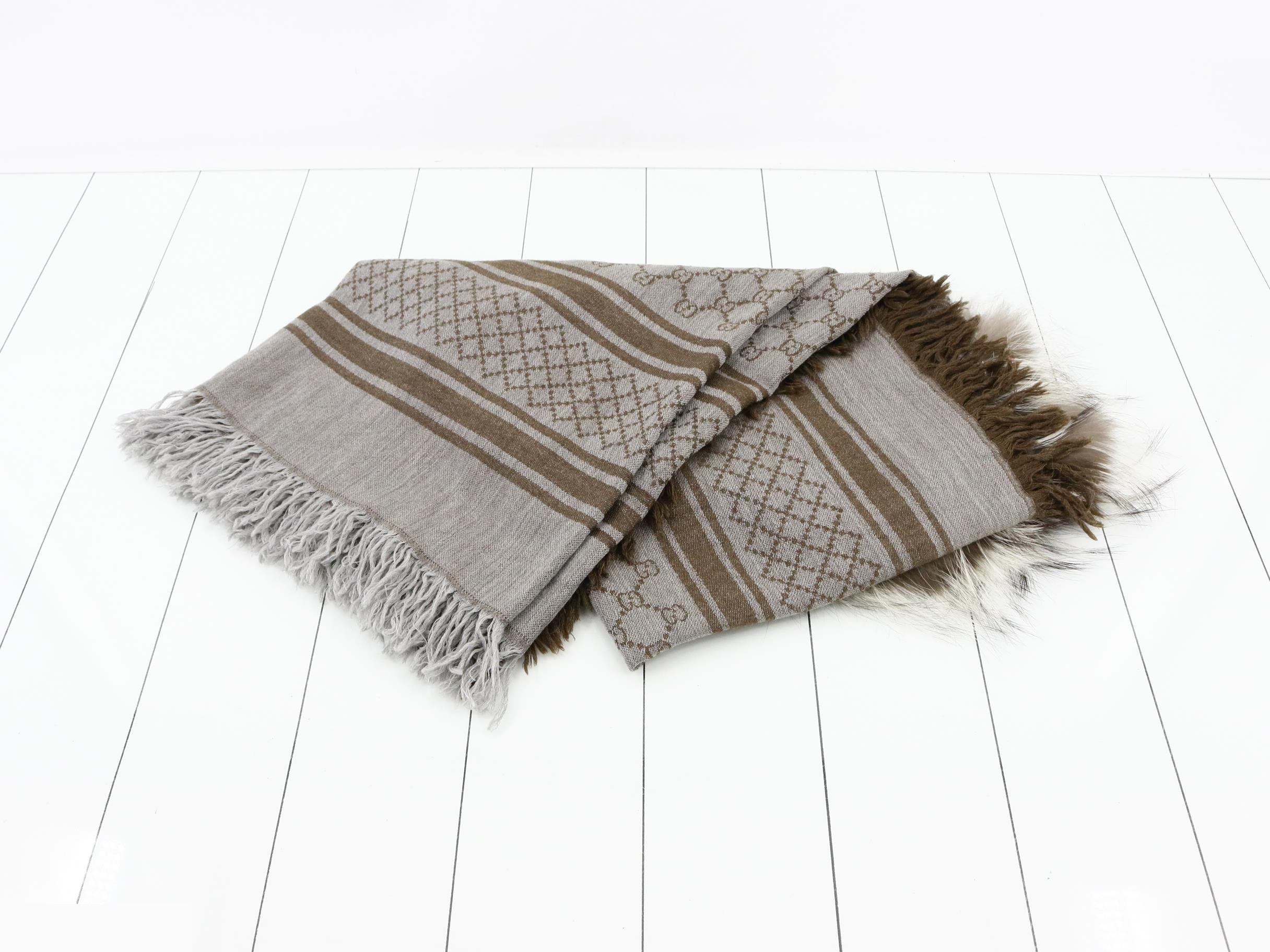 GG reversible stole with tags — view 3