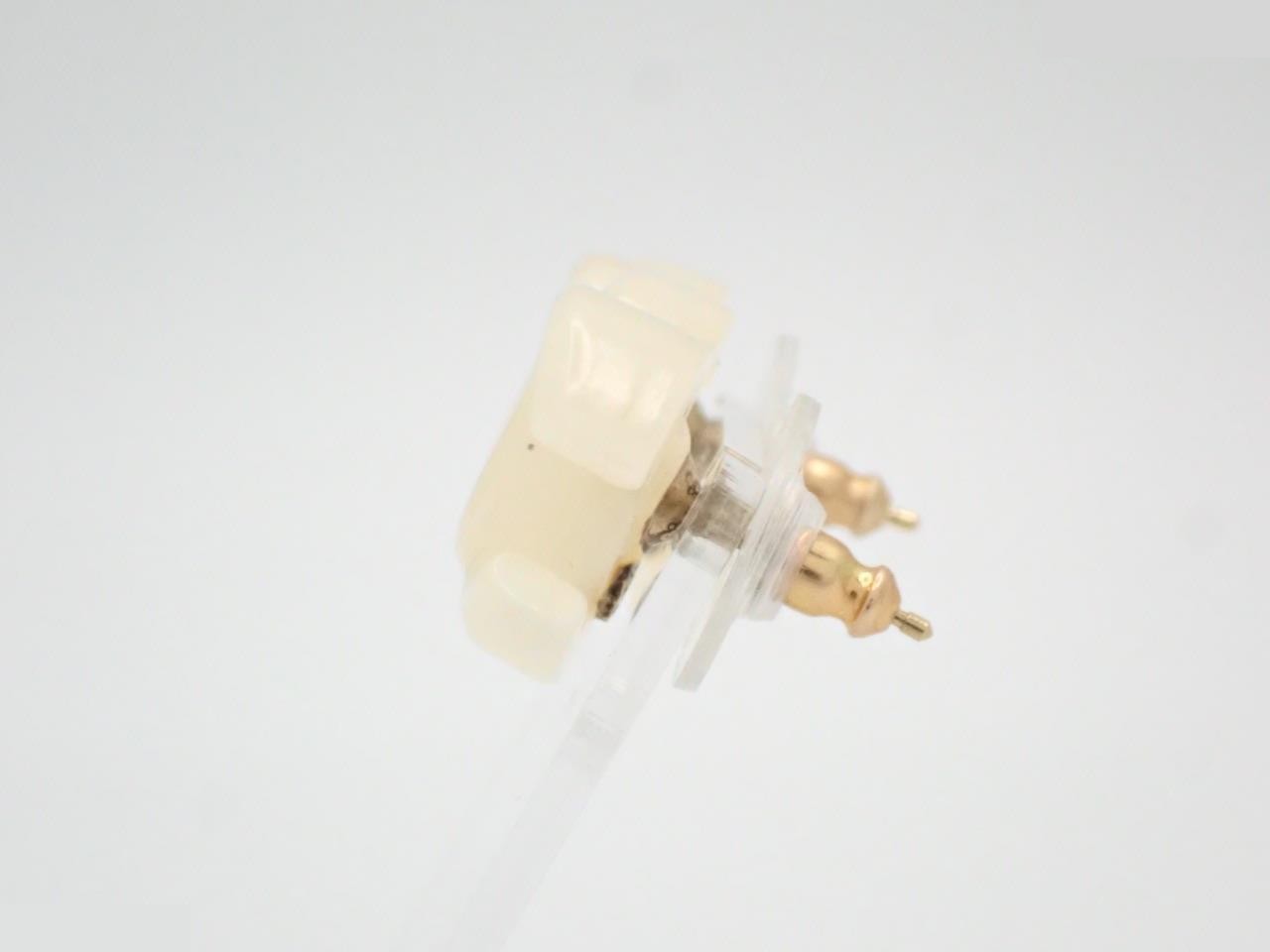 Coco mark plastic earrings with blisters — view 3