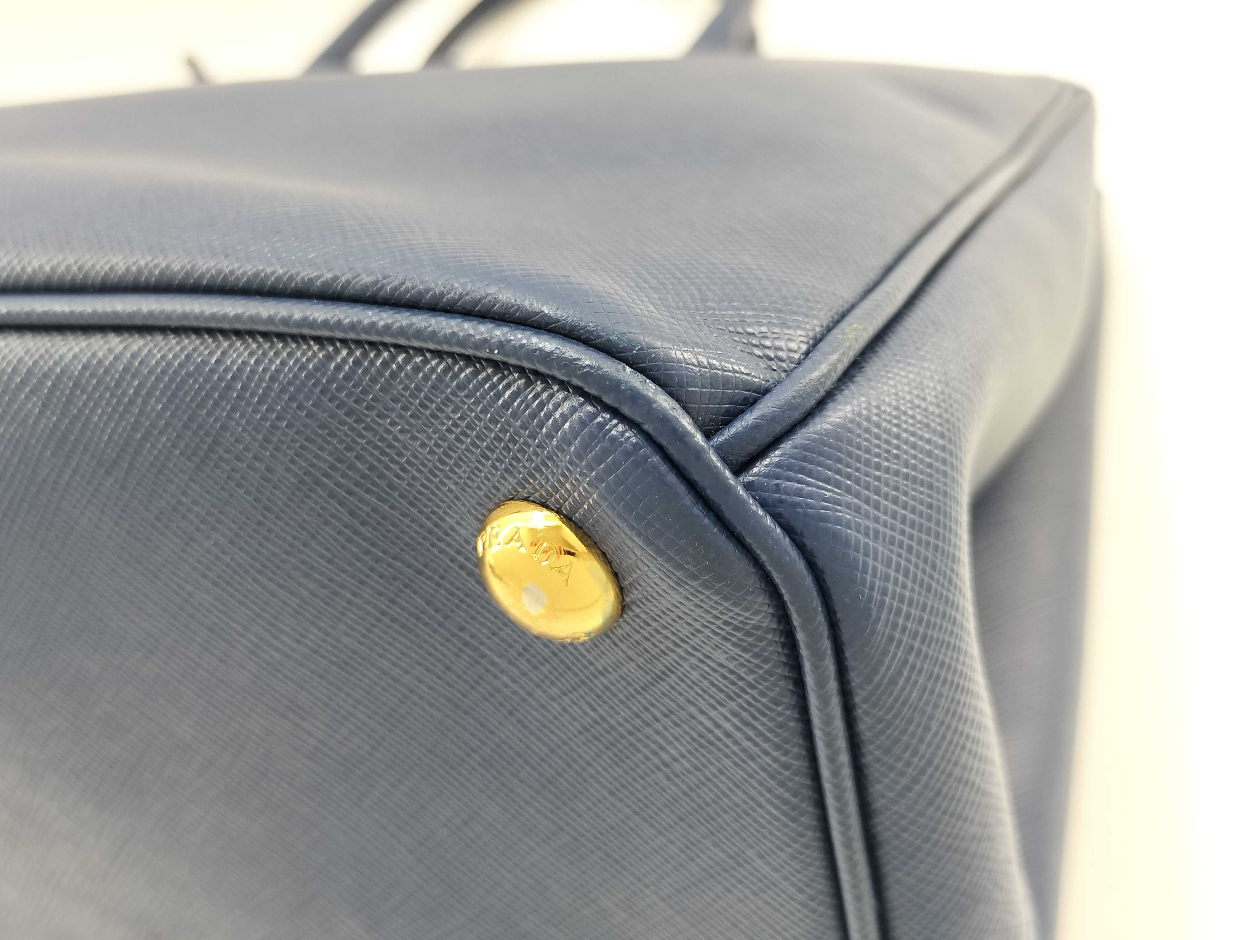 Saffiano Lux Double-Zip Tote Bag Navy BN1786 Tote Bag — view 4