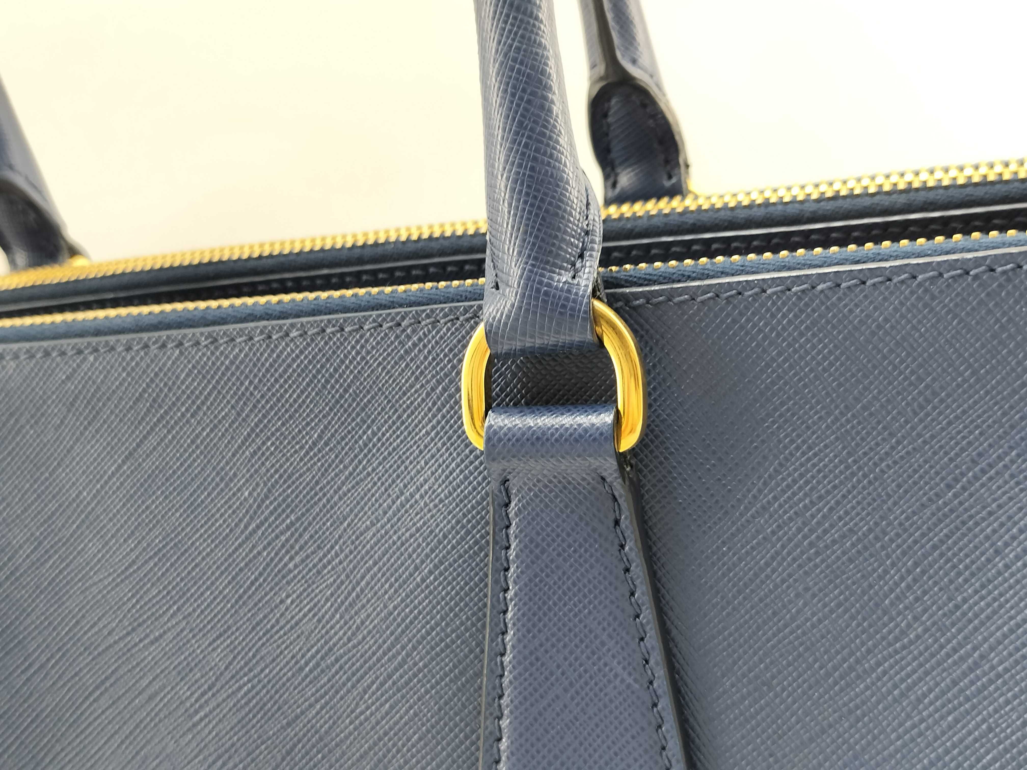 Saffiano Lux Double-Zip Tote Bag Navy BN1786 Tote Bag — view 7