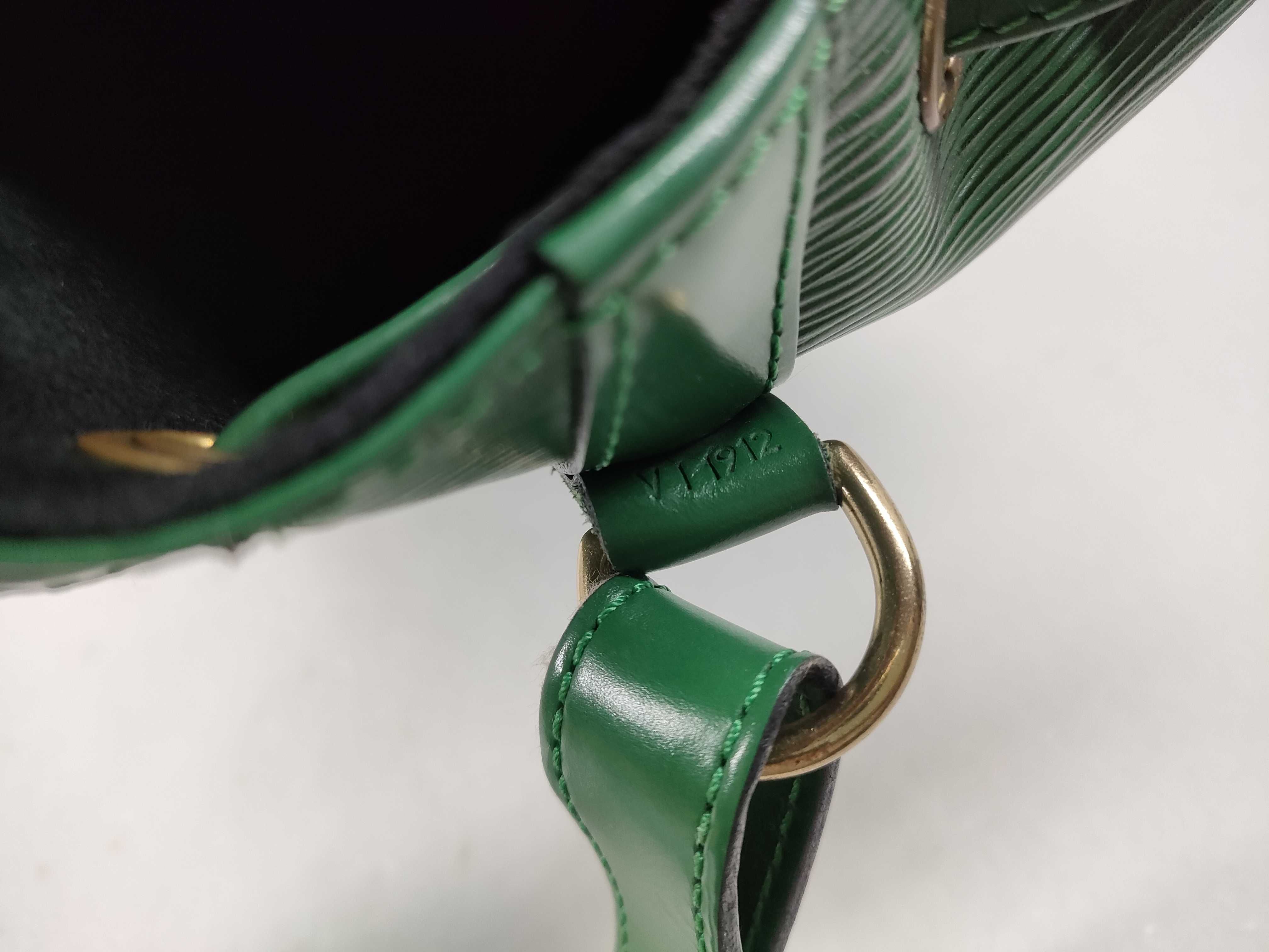 Epi Noé Shoulder Bag — view 13