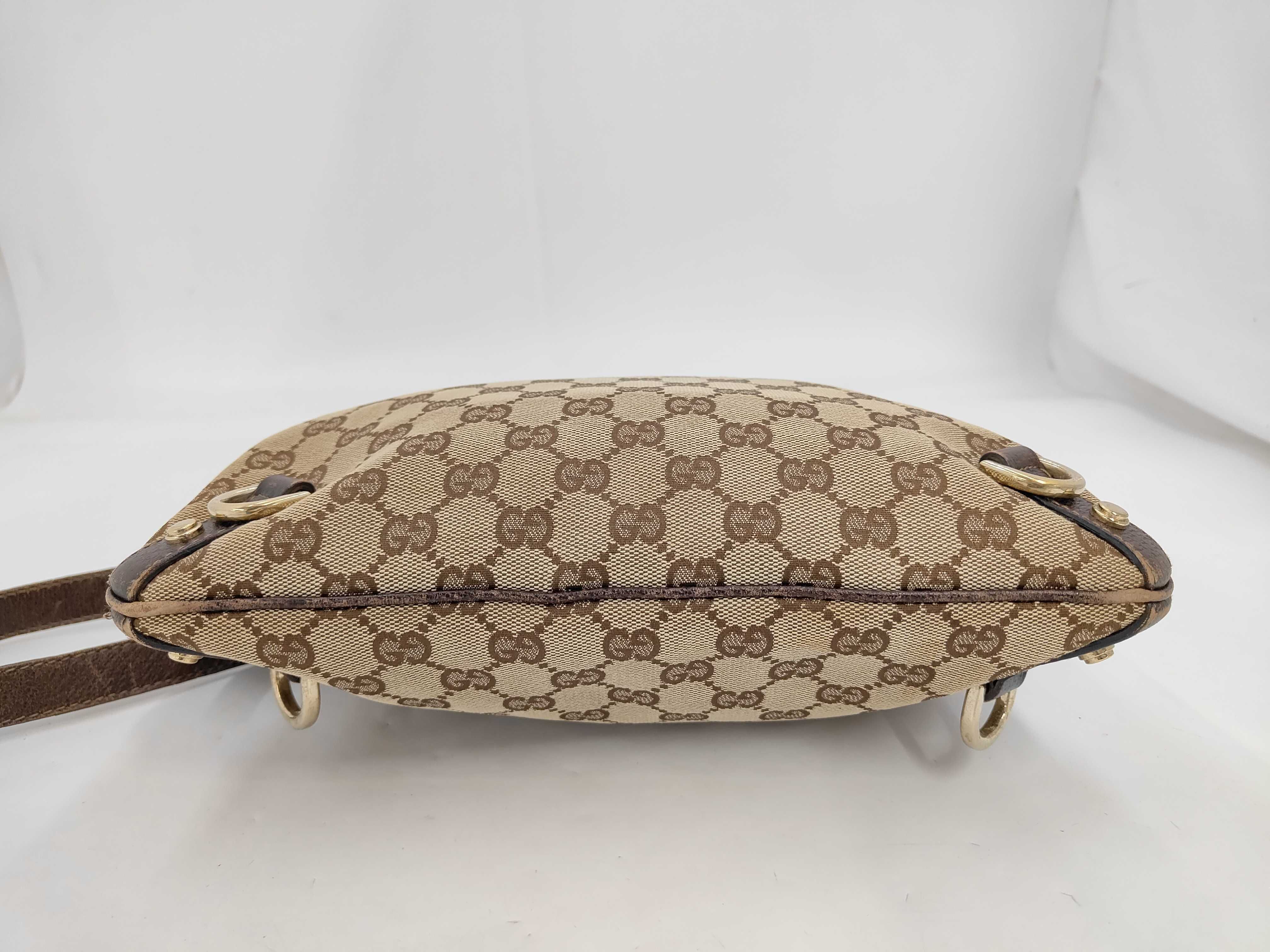 GG Canvas Shoulder Bag — view 4