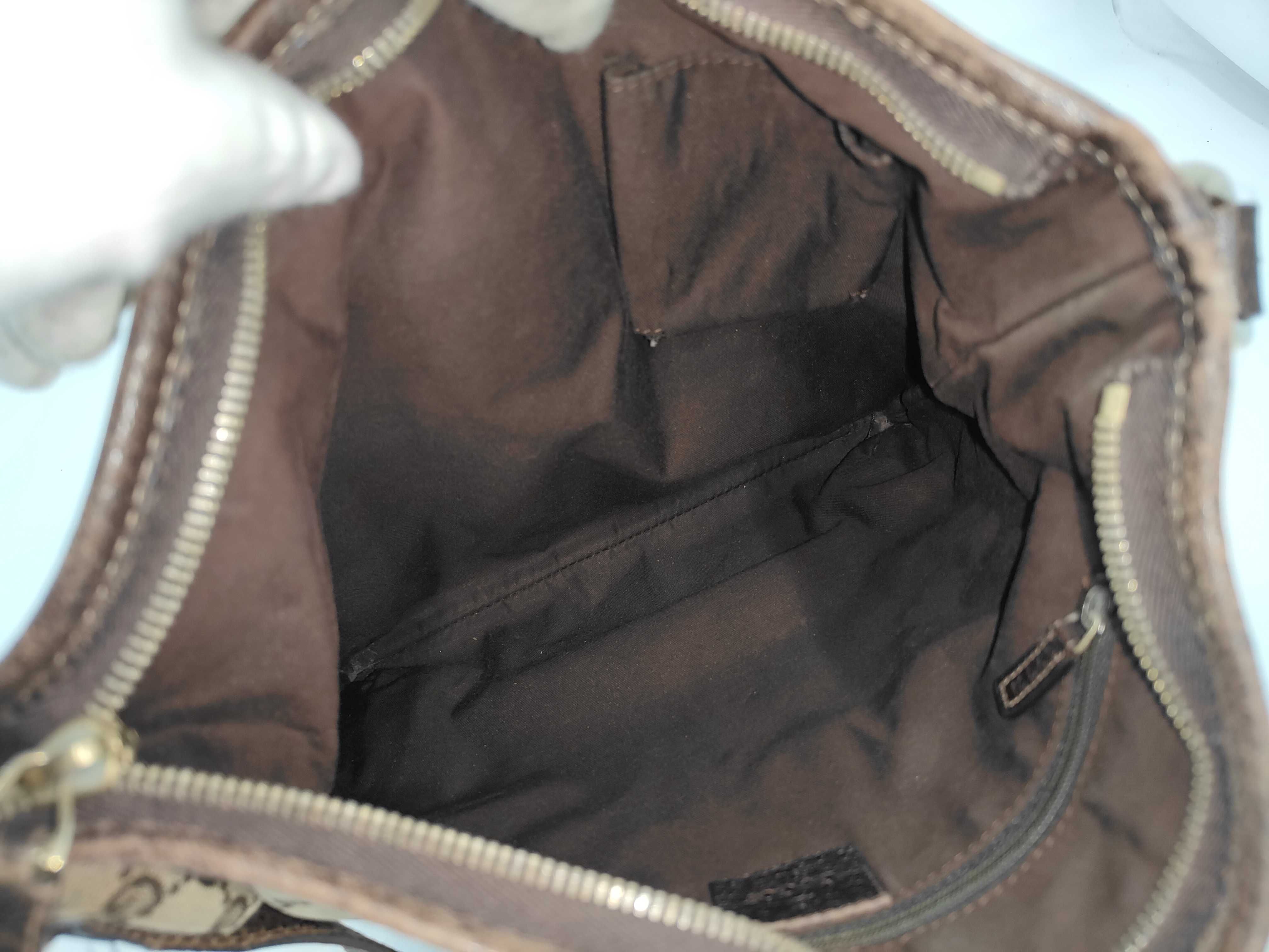 GG Canvas Shoulder Bag — view 8