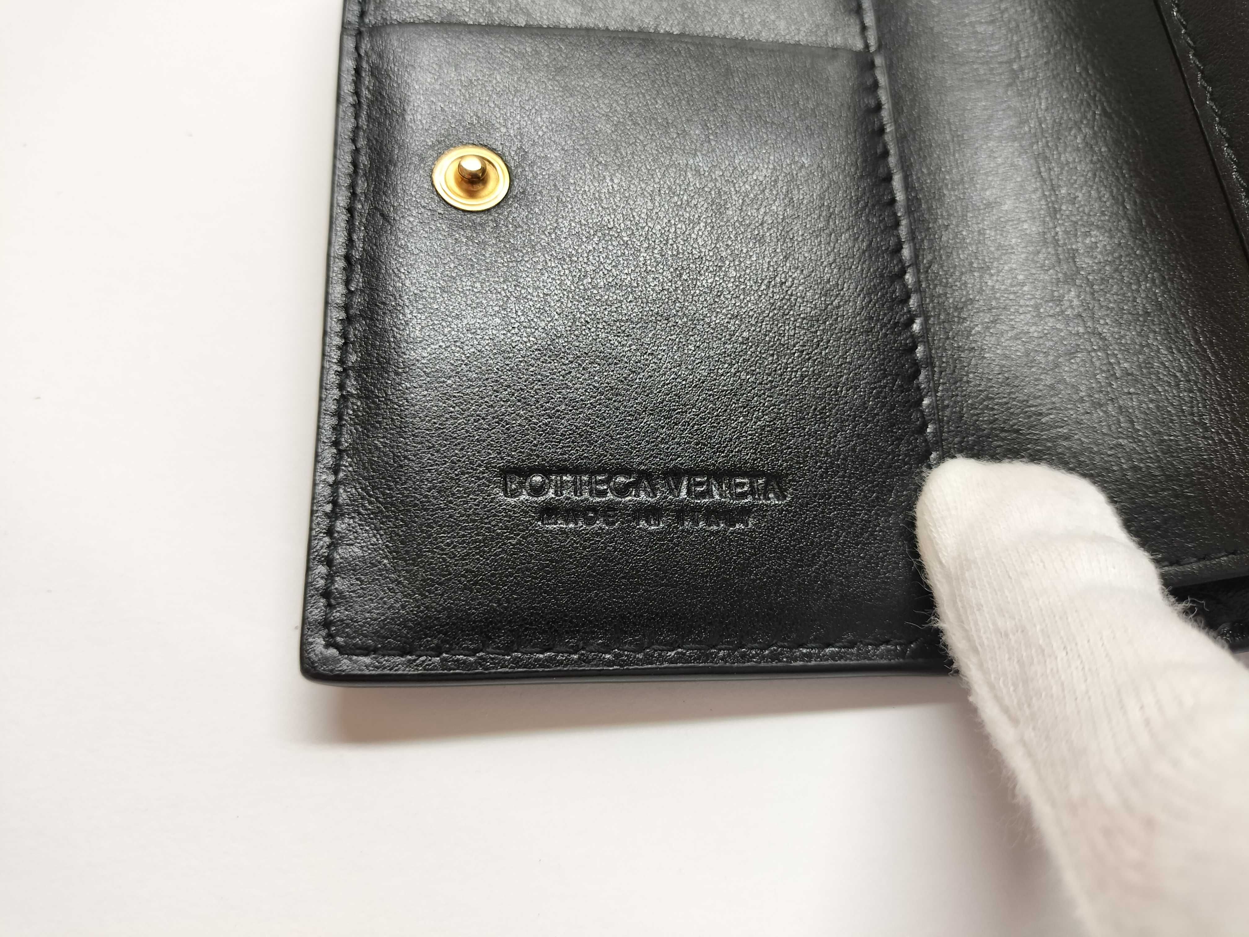 Small Cassette Bi-fold Zipper Wallet — view 9