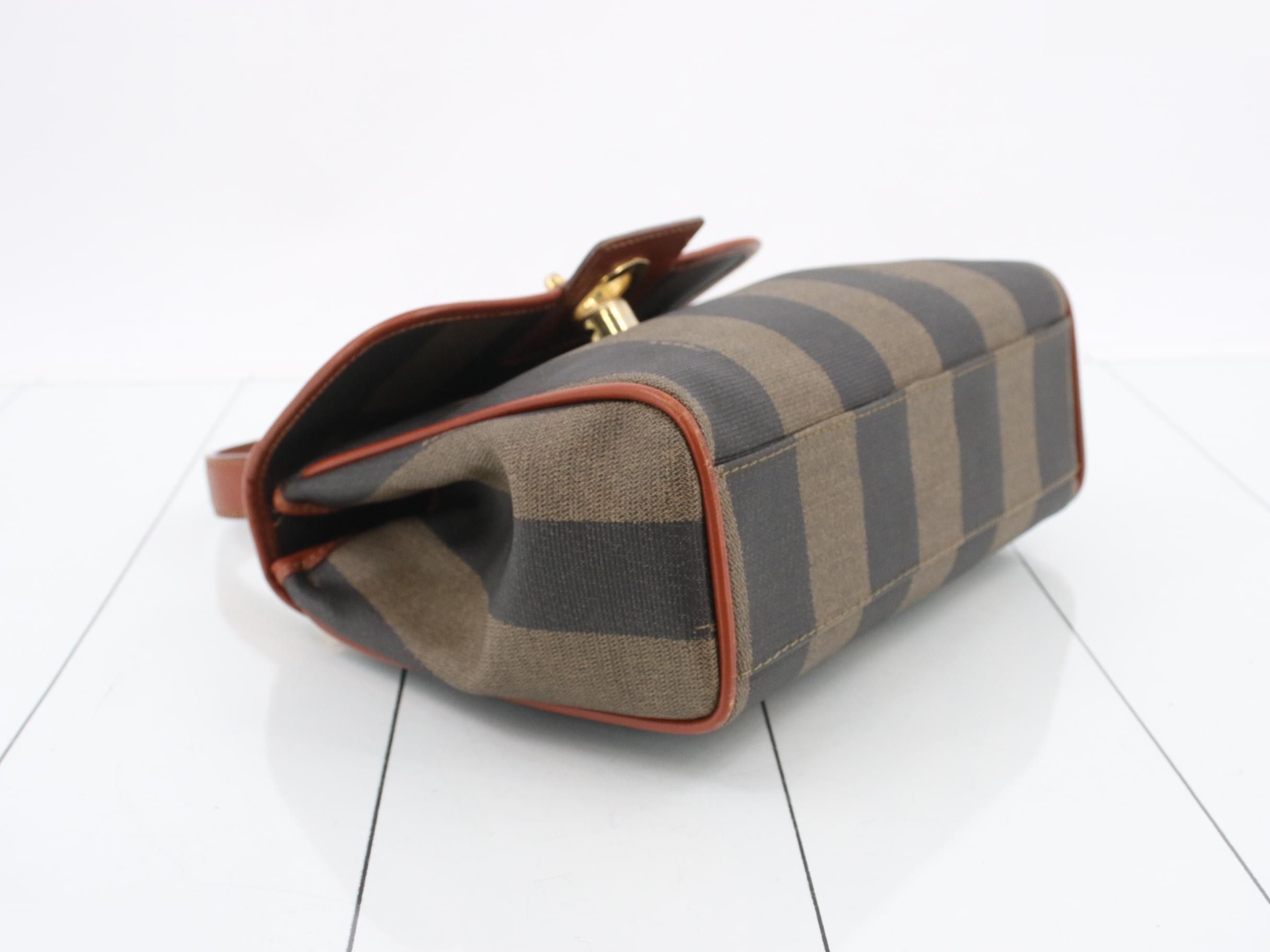 Top-handle bags and shoulder bags — view 5