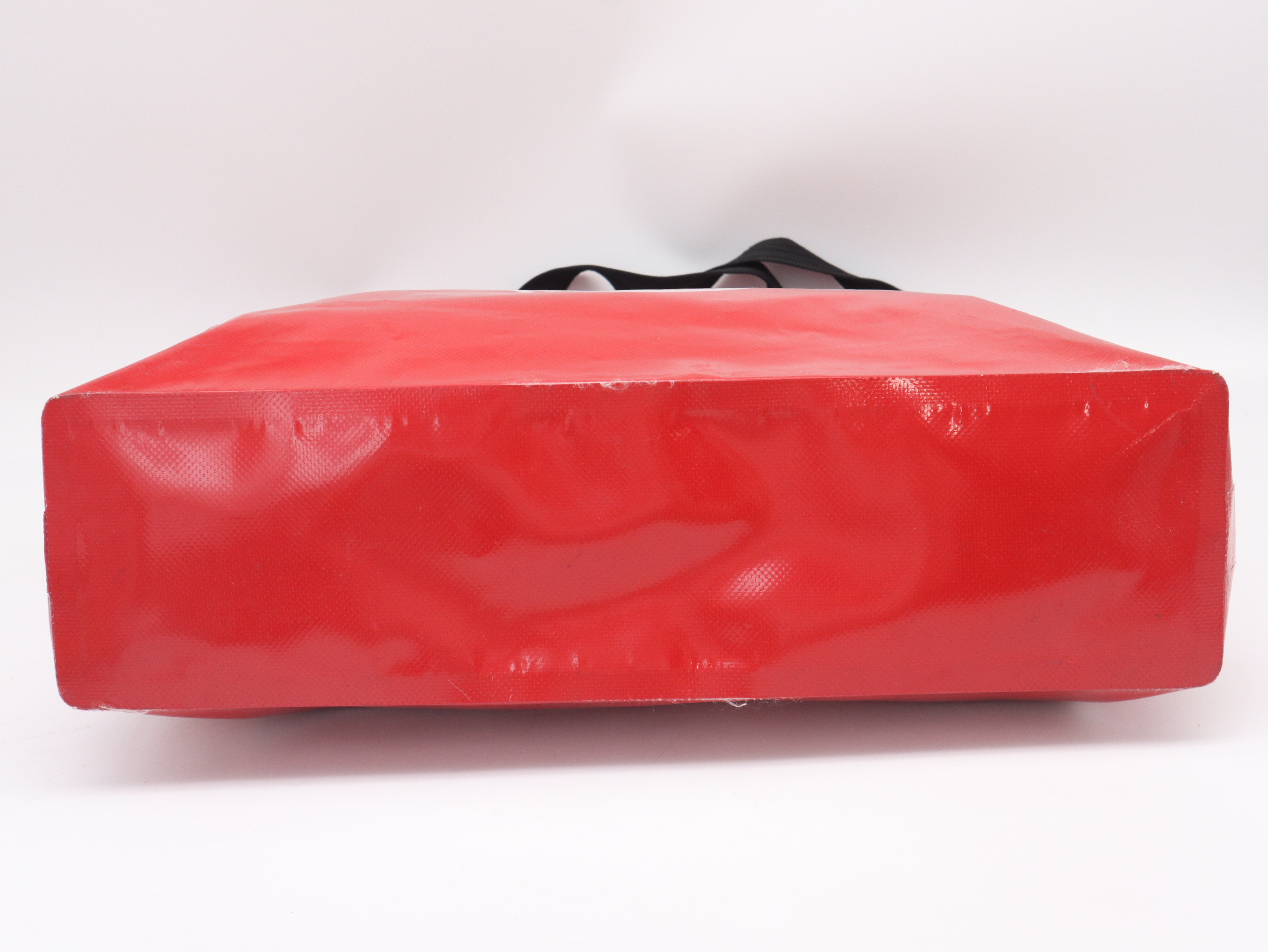 waterproof vinyl Coco Mark ETANCHE shoulder bag, red shoulder bag — view 5