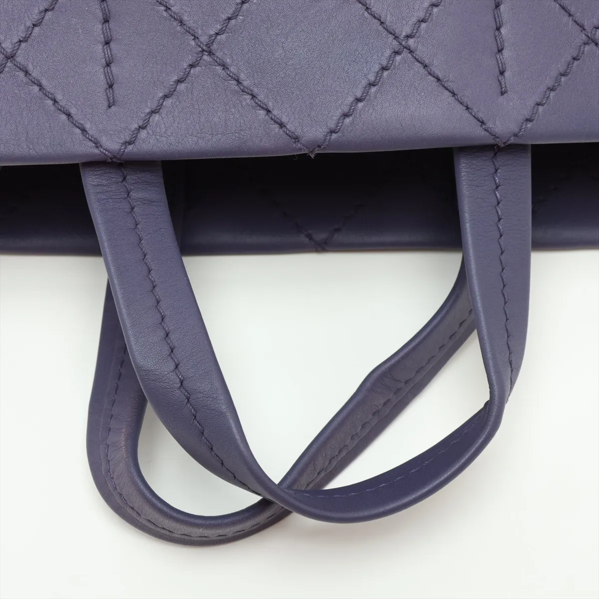 Wild Stitch Leather Handbag, Purple, Gunmetal Hardware, 20944797 (Serial Number in the 20s) — view 5