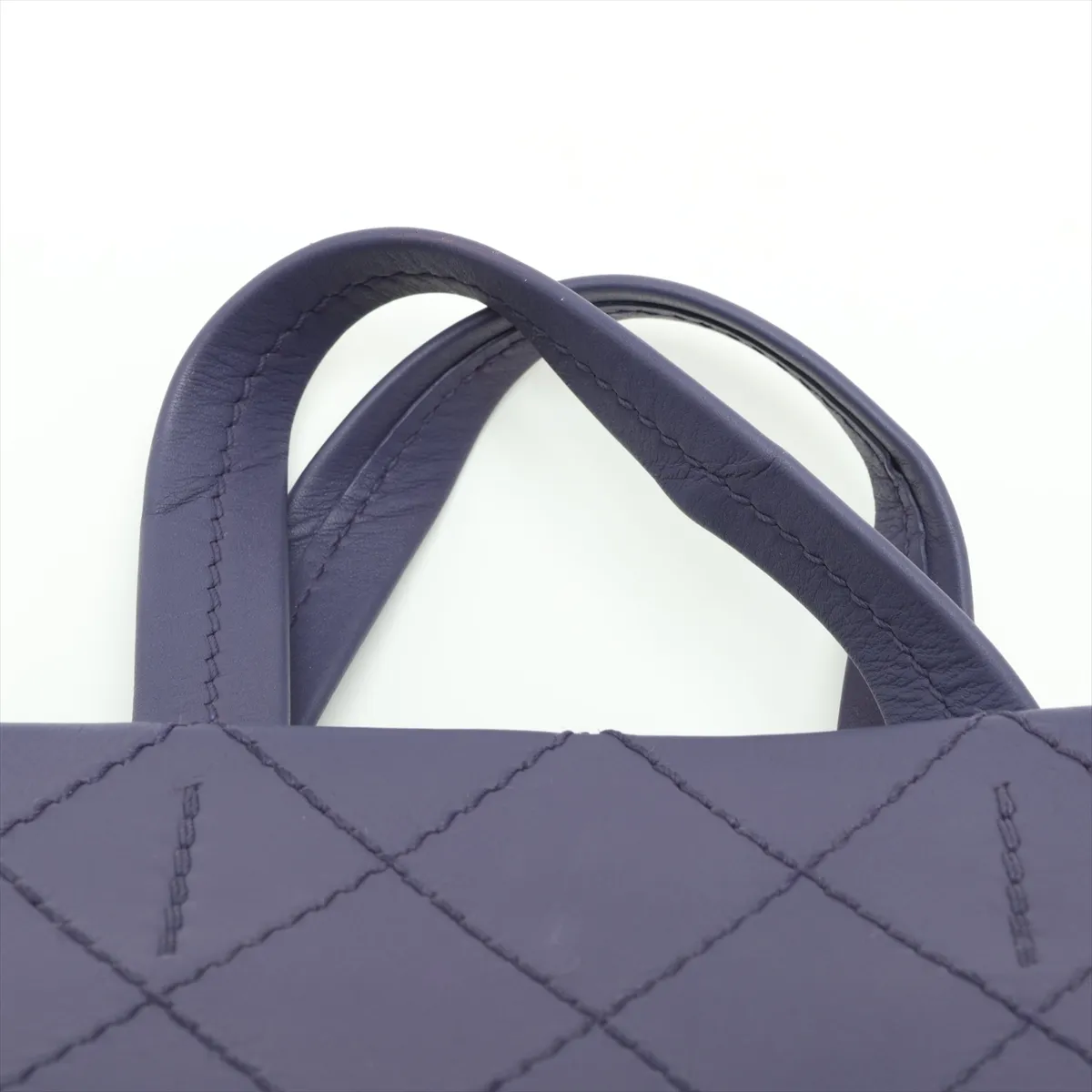 Wild Stitch Leather Handbag, Purple, Gunmetal Hardware, 20944797 (Serial Number in the 20s) — view 6