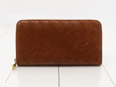 Intrecciato zip-around wallet with gold hardware