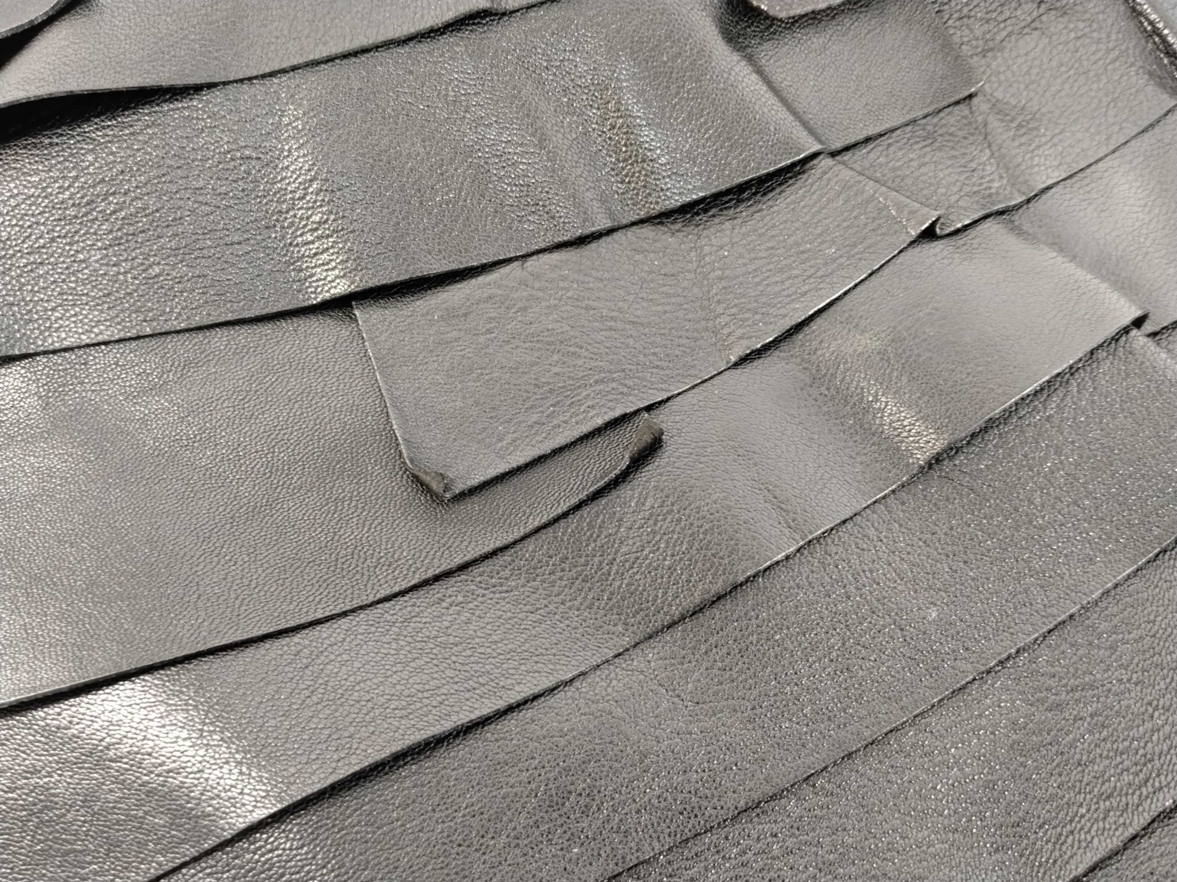 (Tom Ford era) Saint-Tropez Leather Frill Black Shoulder Bag — view 14