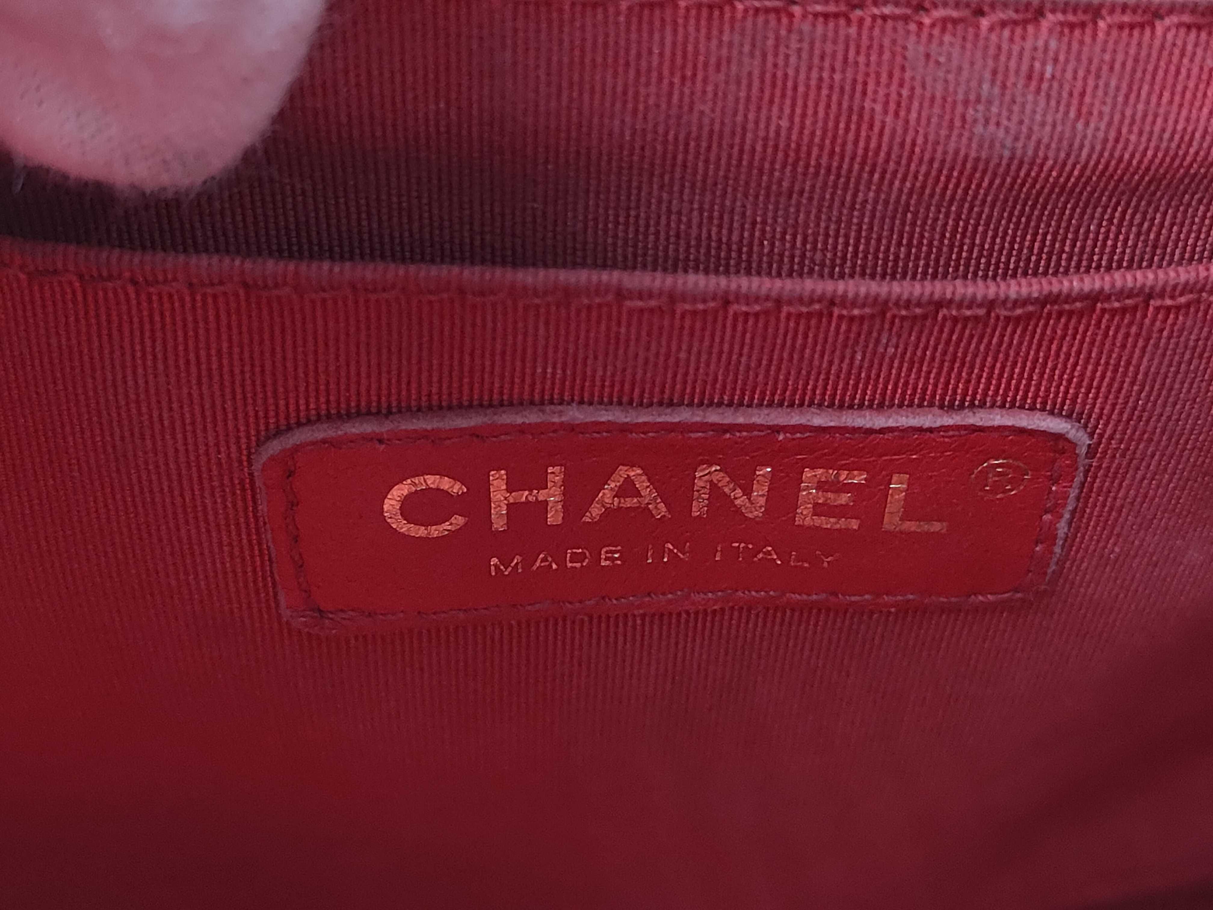 Matelassé Chain Lambskin Backpack — view 9
