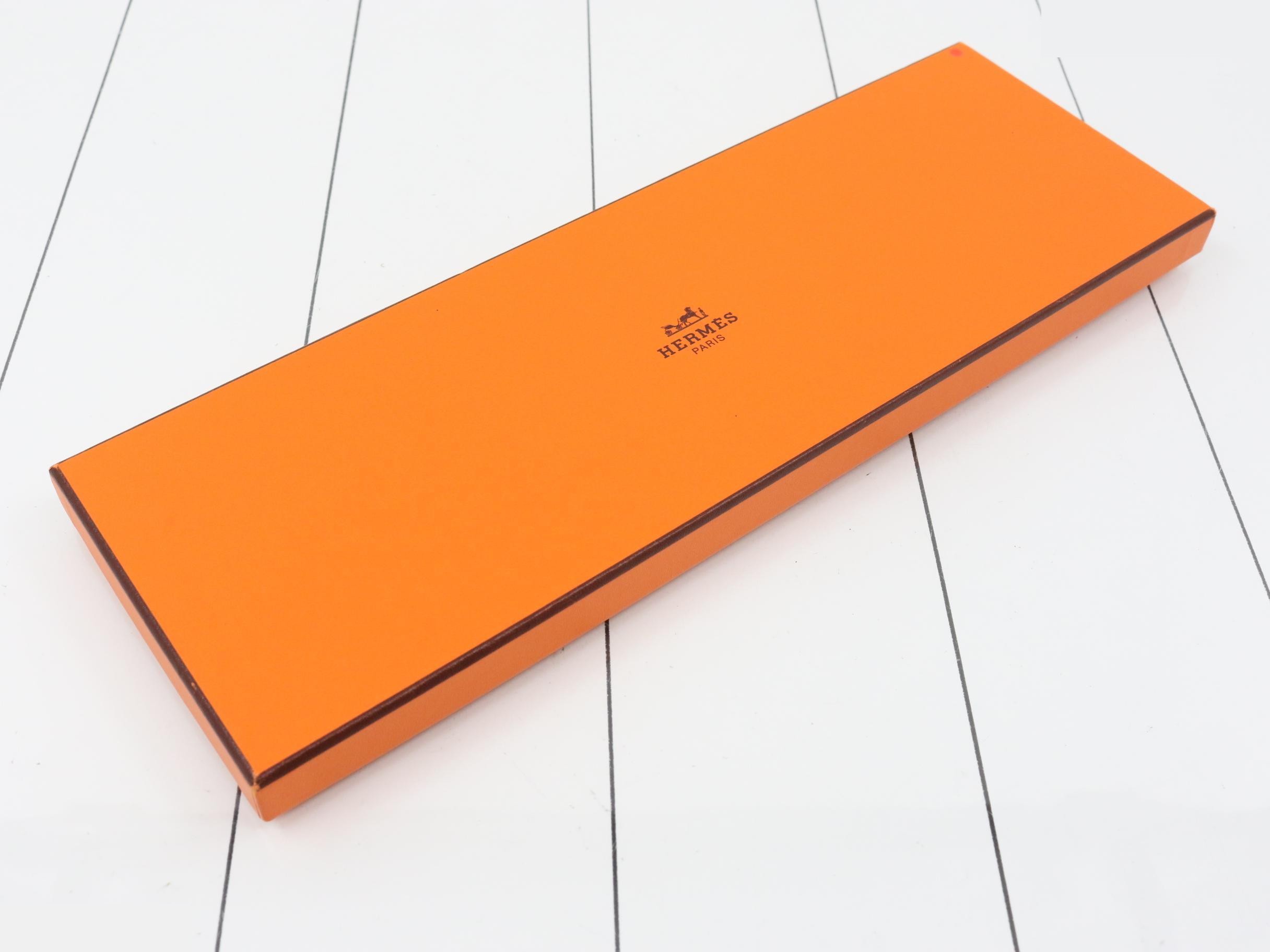 Necktie, H pattern, in a box — view 4