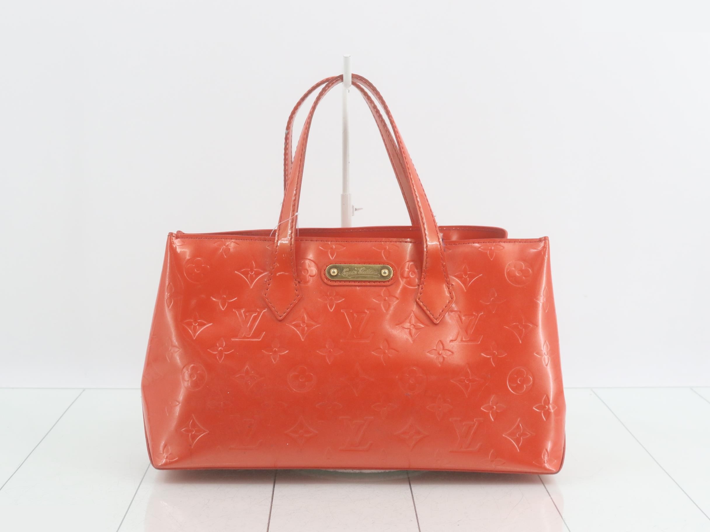 LV Vernis Wilshire Handbag