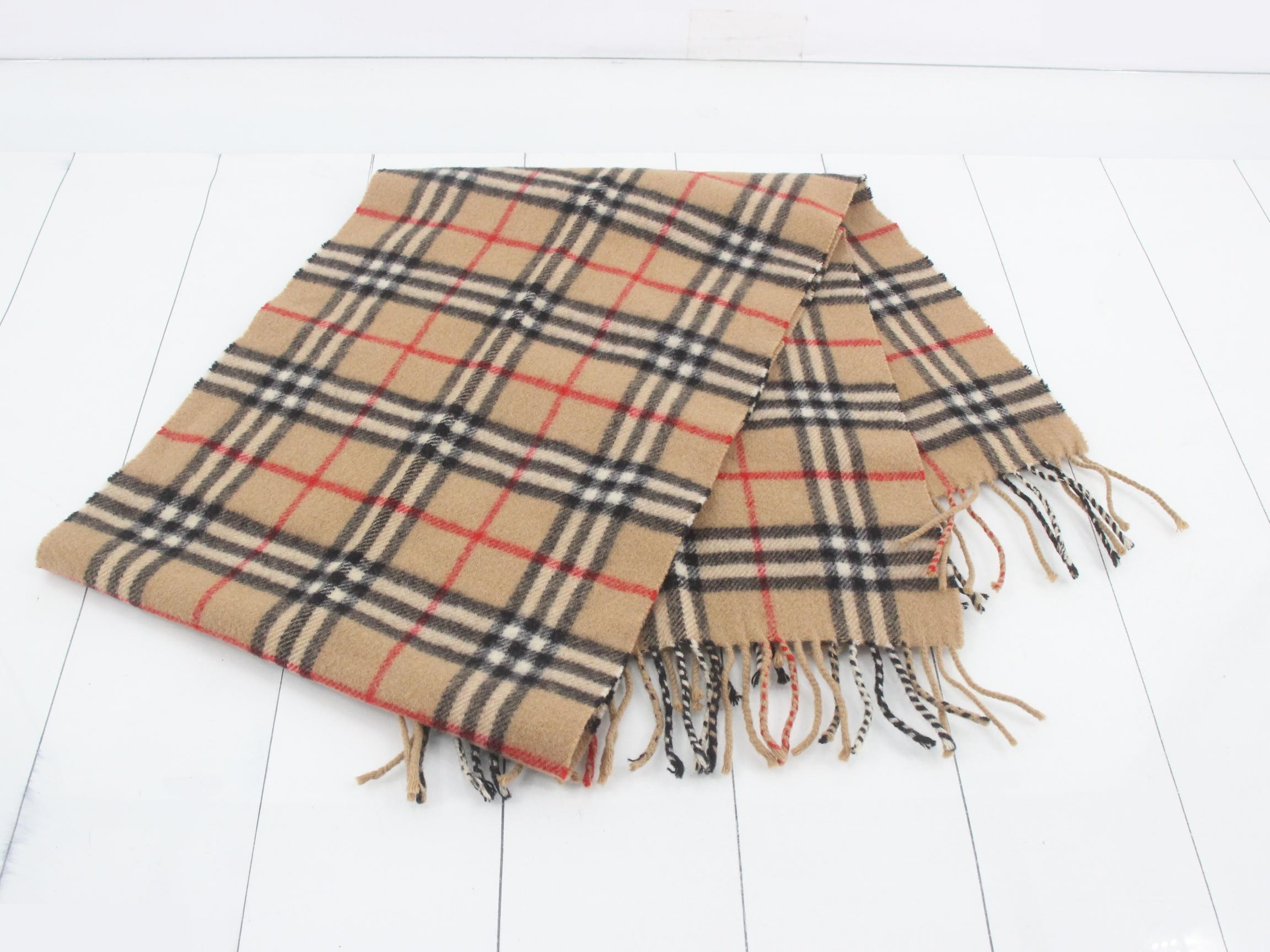 Other lines: Small items, accessories, and scarves — view 3