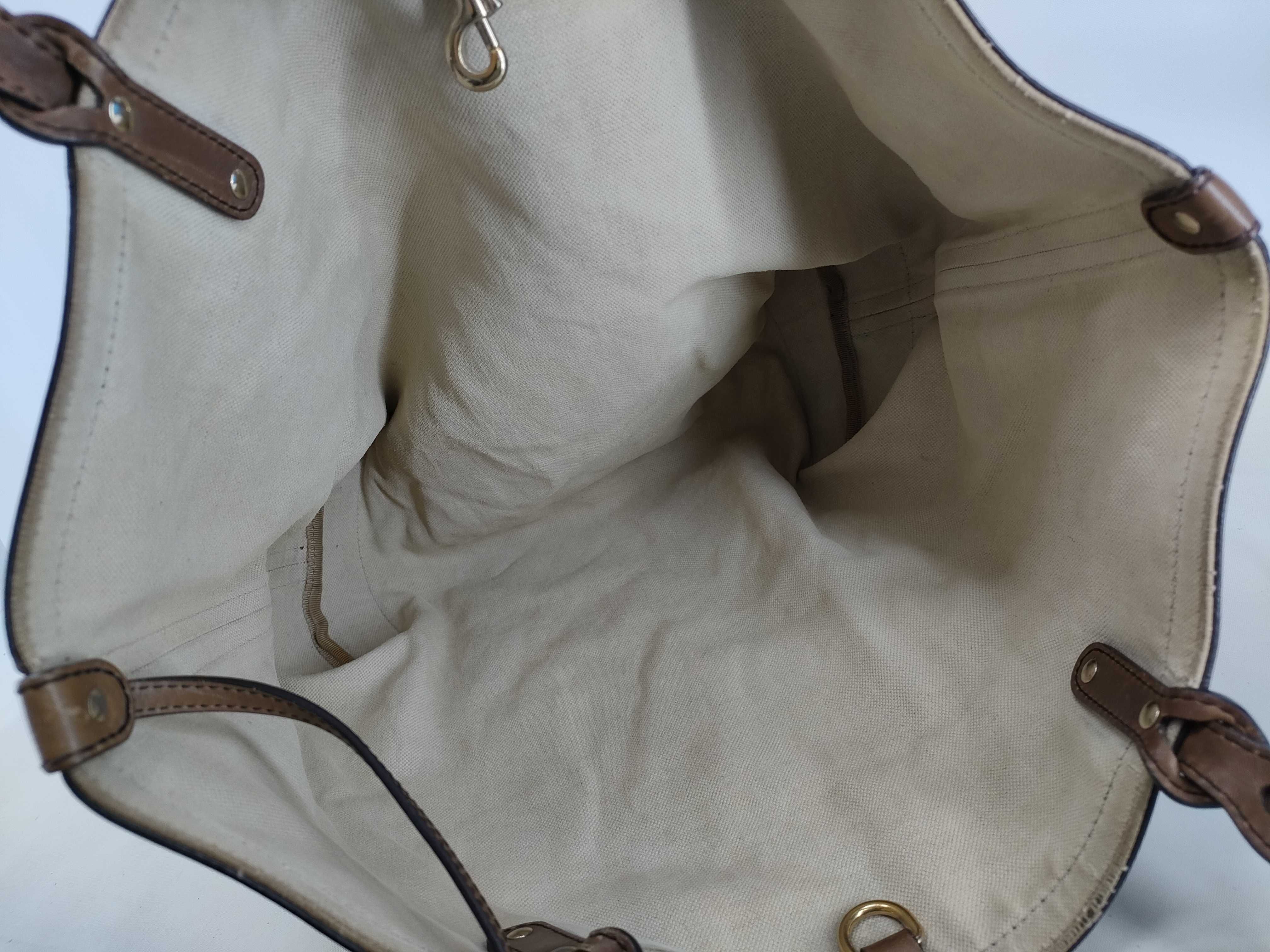 GG Canvas Tote Bag with Pouch — view 9