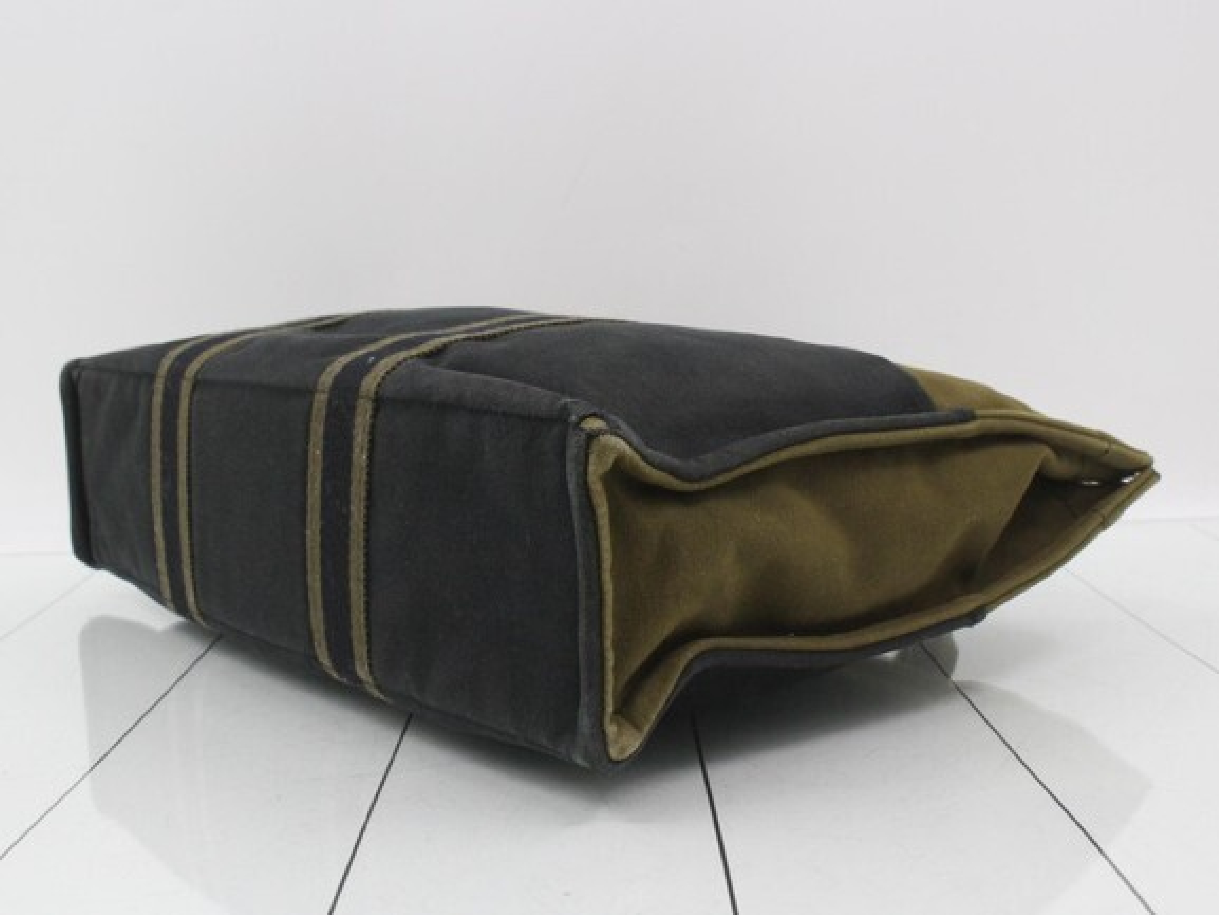 Fourre-Tout handbag — view 4