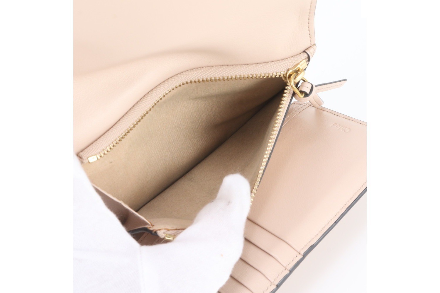 Hologram sticker included Alphabet leather trifold wallet — view 8