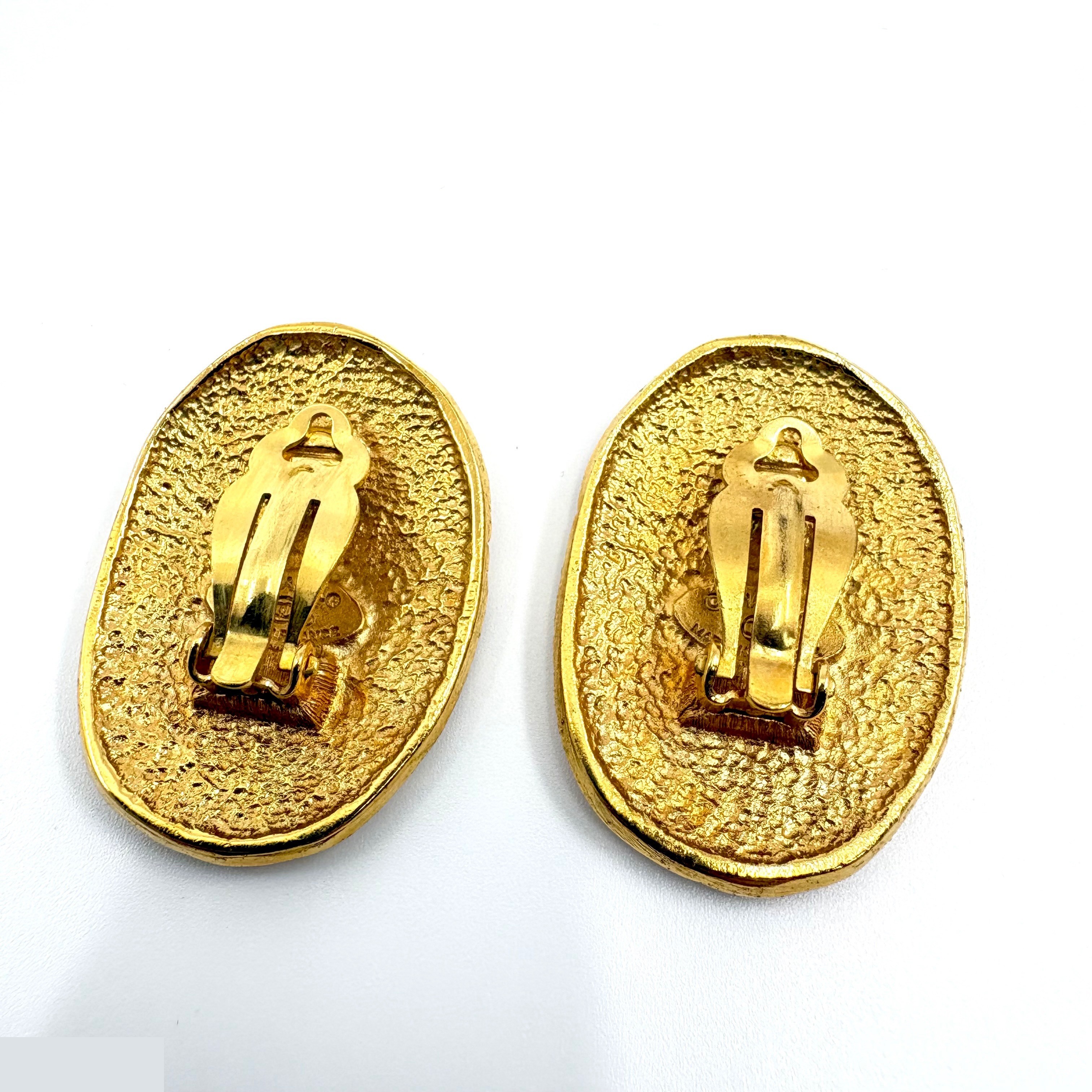 Emblem Logo Coco Mark (Precious Metal) Earrings — view 2
