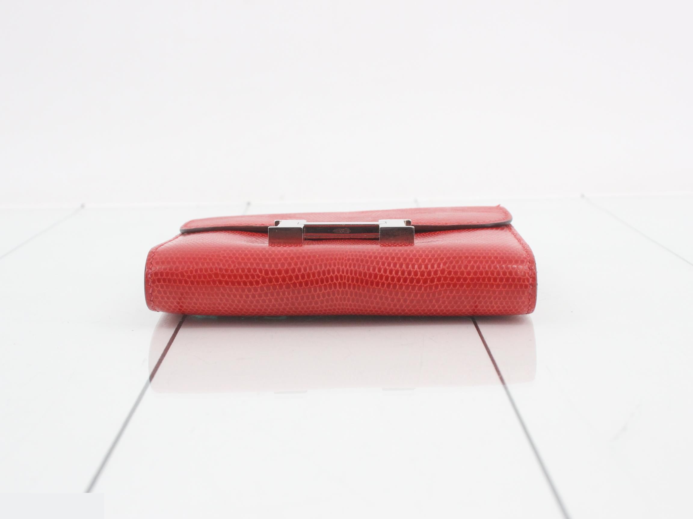 Constance Lizard Compact Wallet, Bi-fold Wallet, O Stamp, Red — view 3
