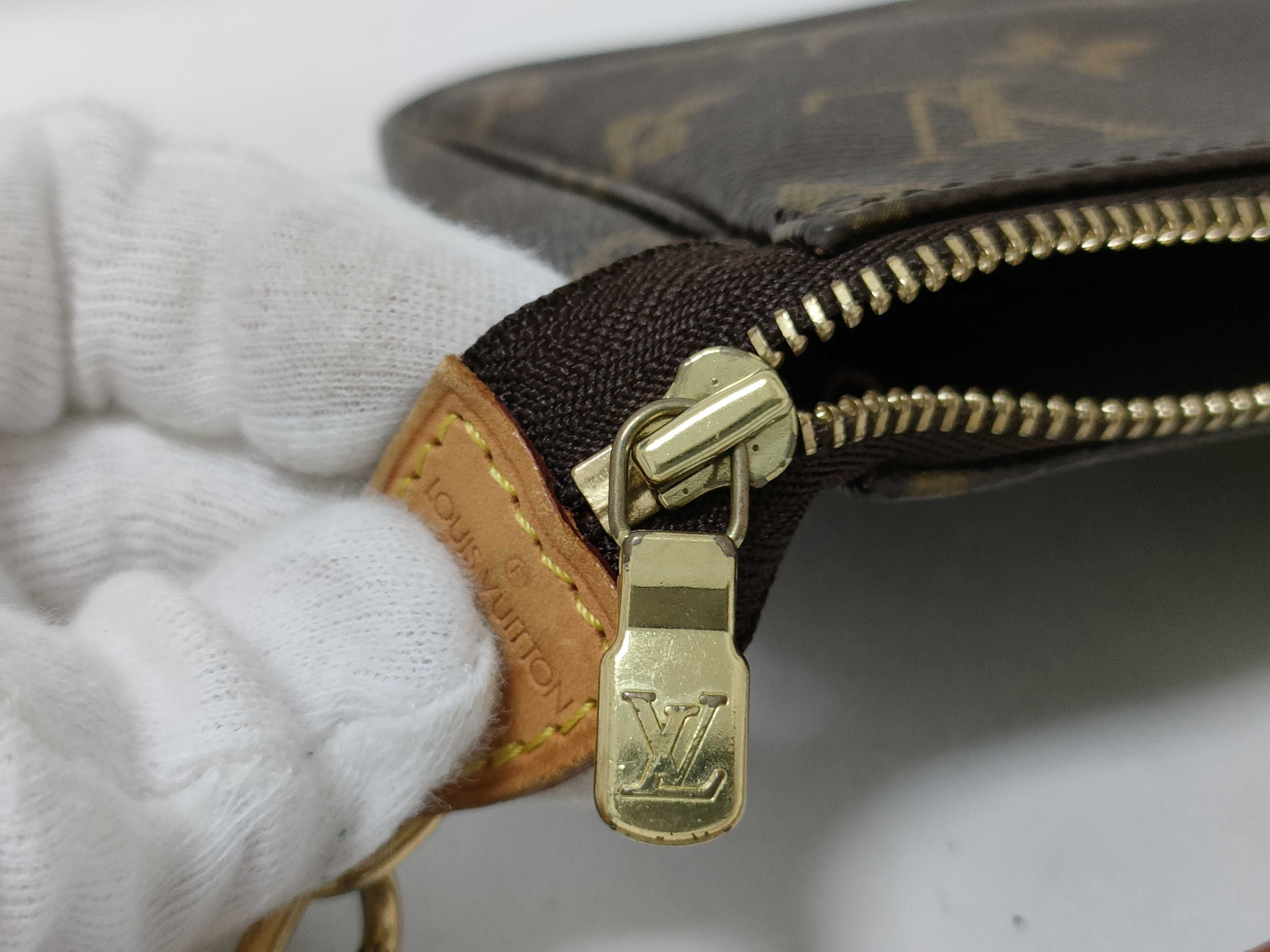 Monogram Bag Louis Vuitton Monogram Pochette Accessoires Shoulder Bag — view 12