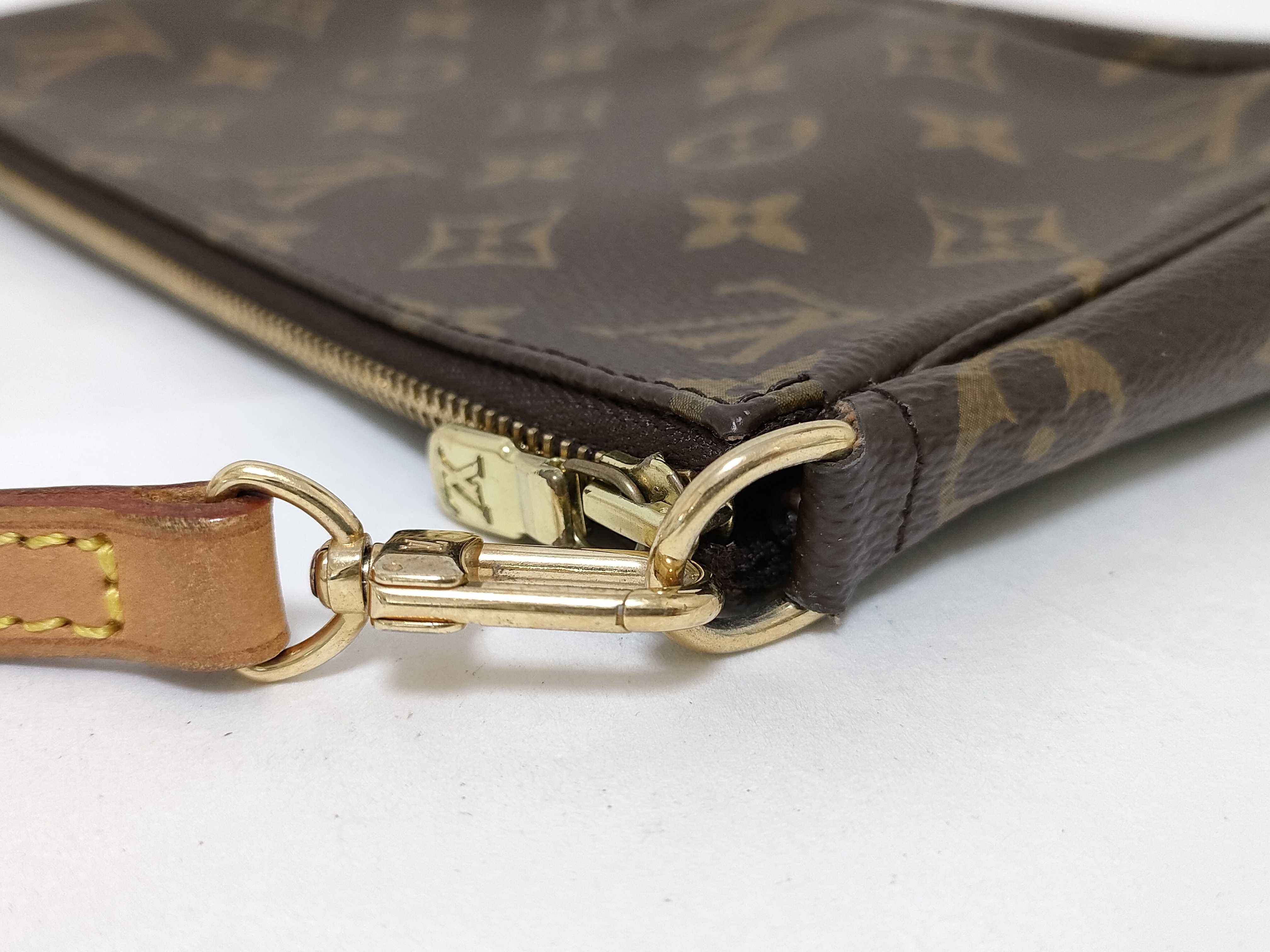 Monogram Bag Louis Vuitton Monogram Pochette Accessoires Shoulder Bag — view 5