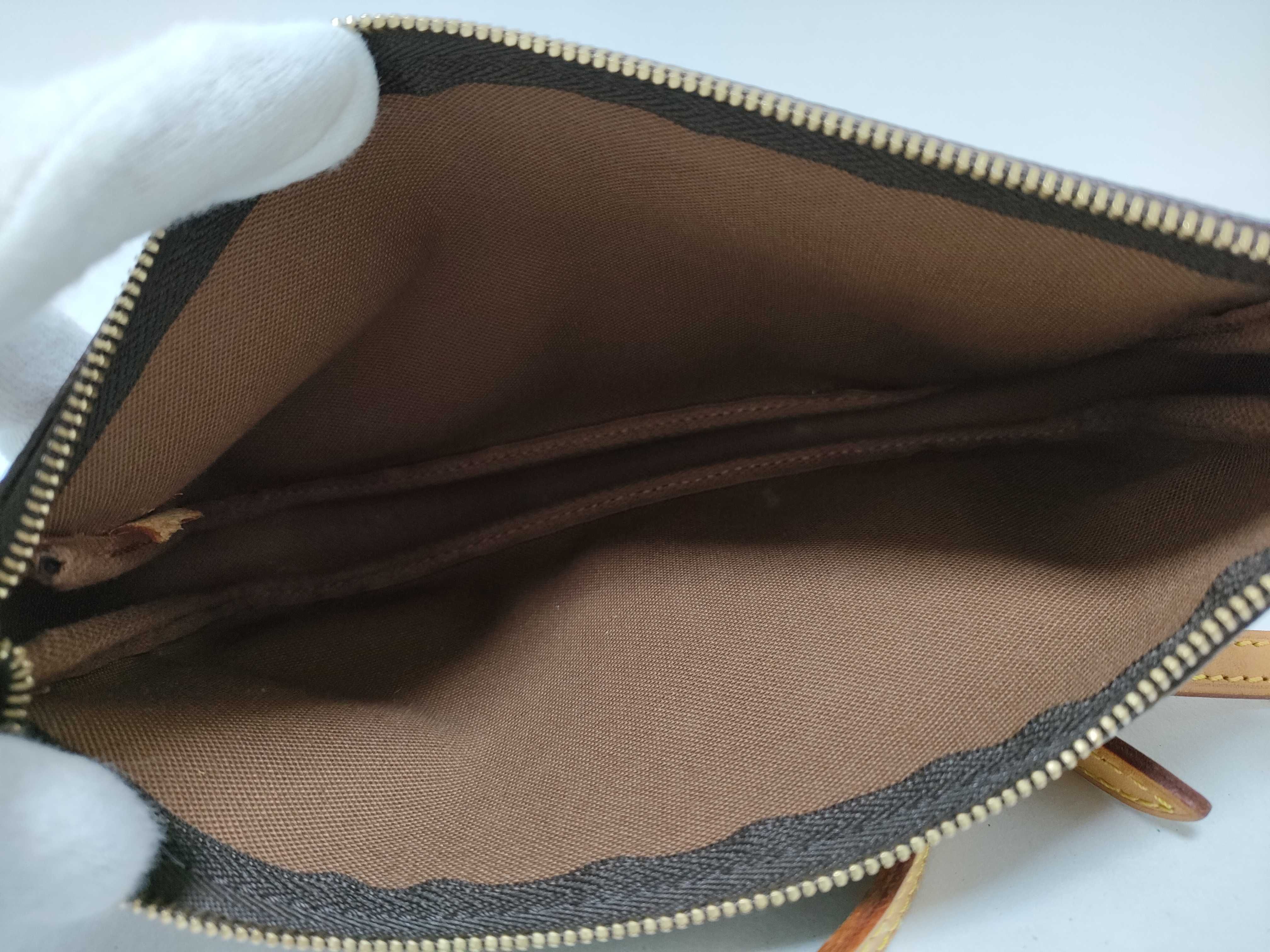 Monogram Bag Louis Vuitton Monogram Pochette Accessoires Shoulder Bag — view 10