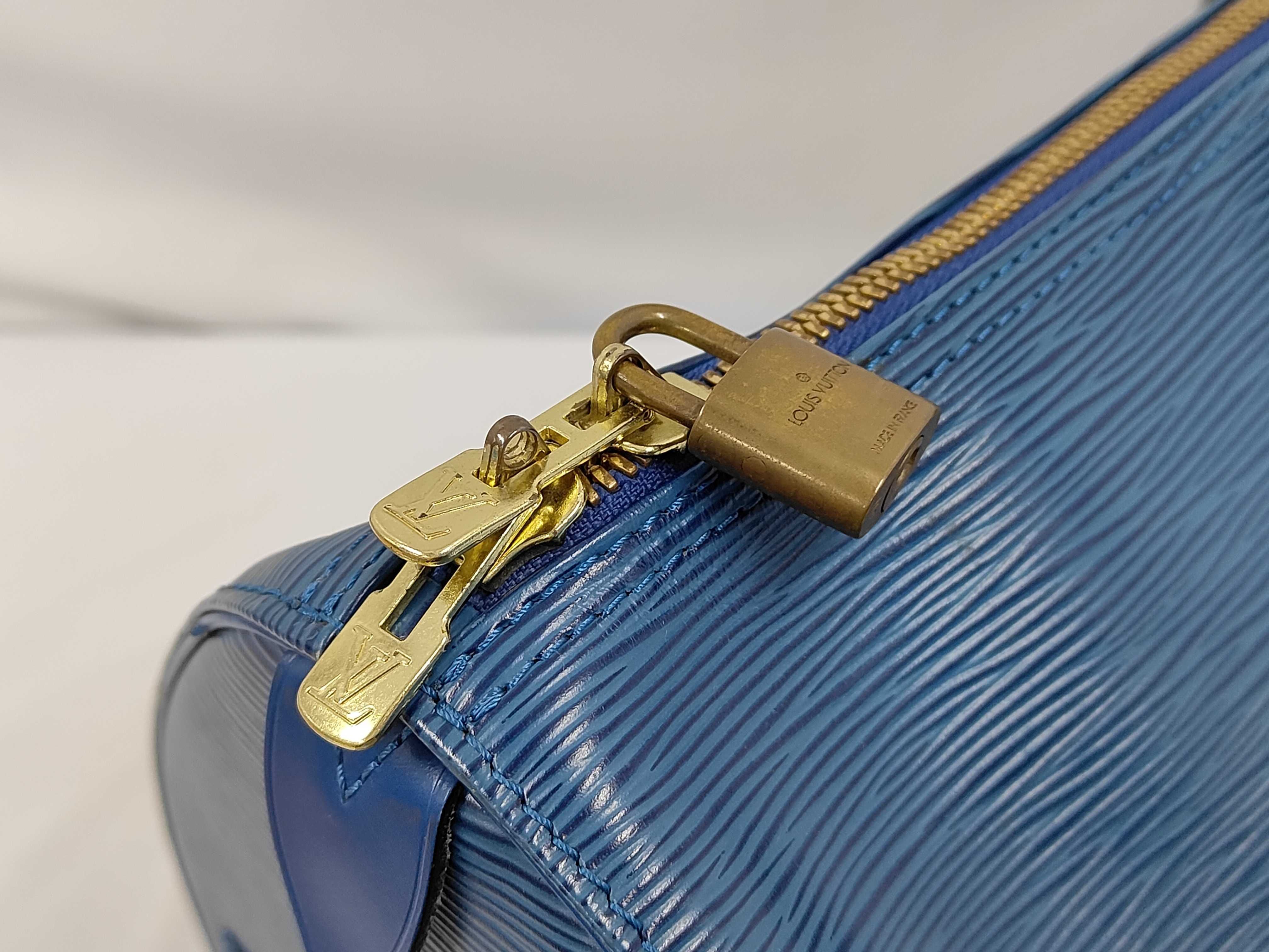 Epi Keepall Z11659 Boston Bag — view 7