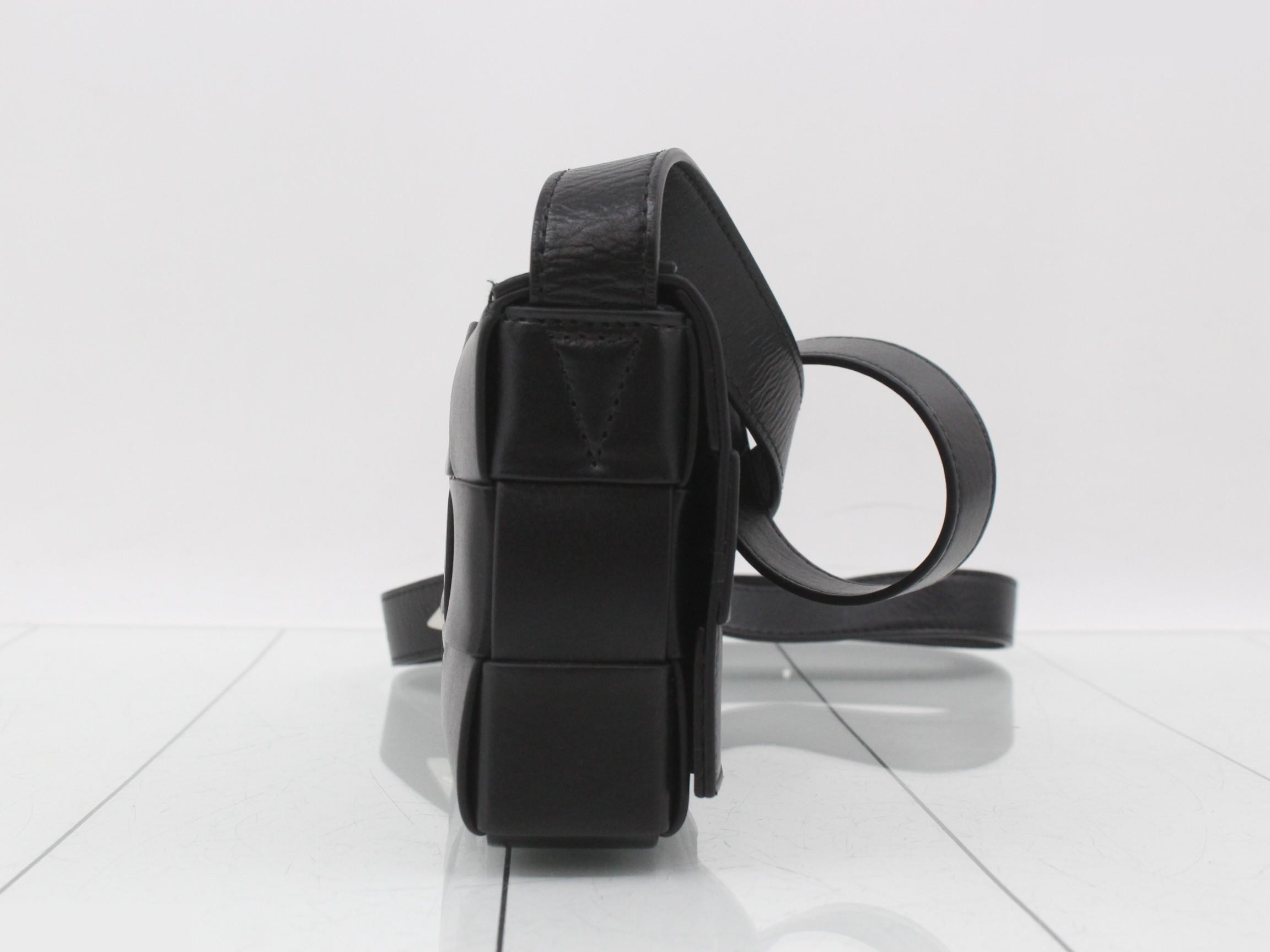 Intrecciato (Bag) - Shoulder Bag — view 4