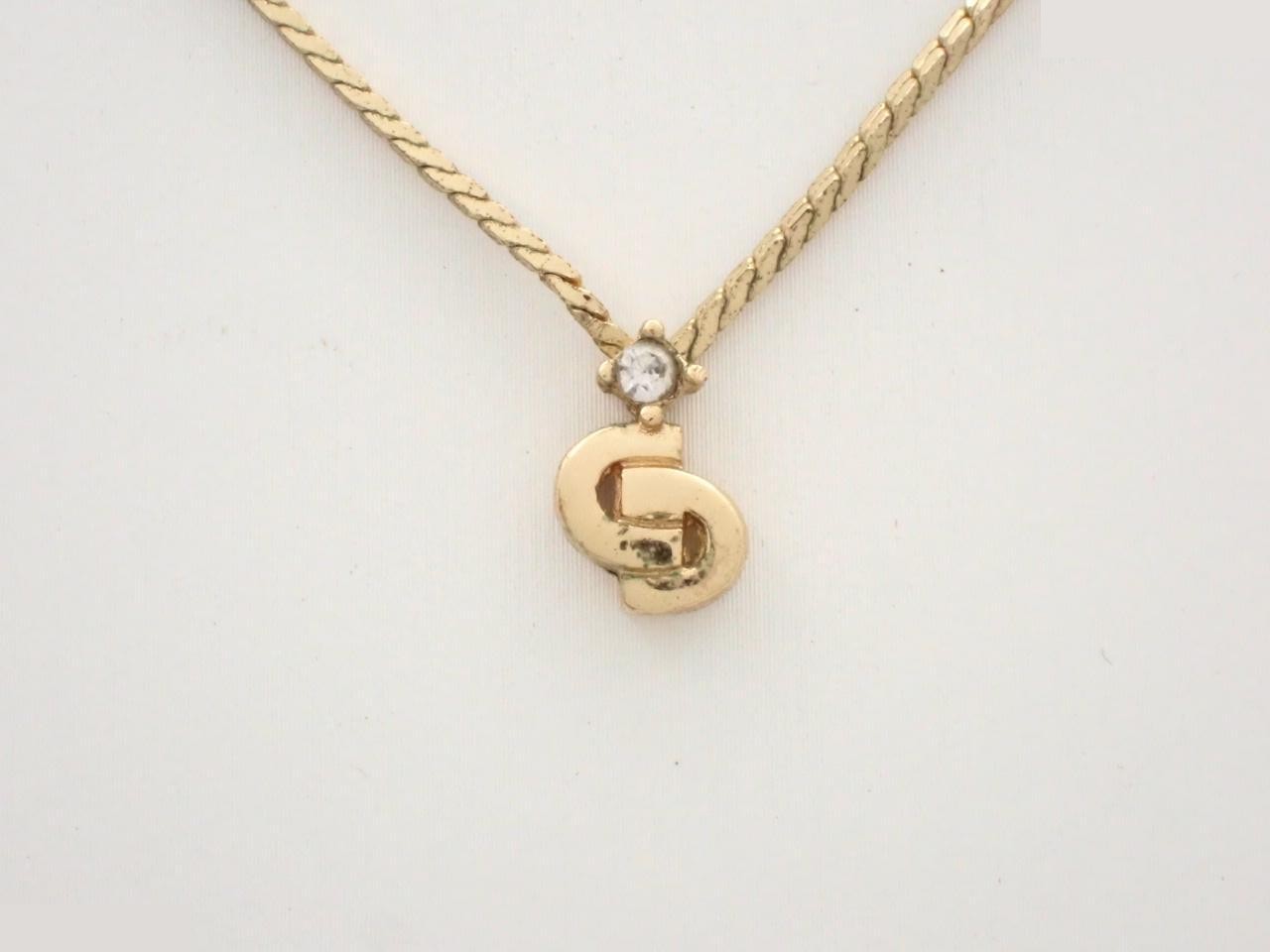 CD logo necklace with stone, gold color, neck circumference approximately 45cm
